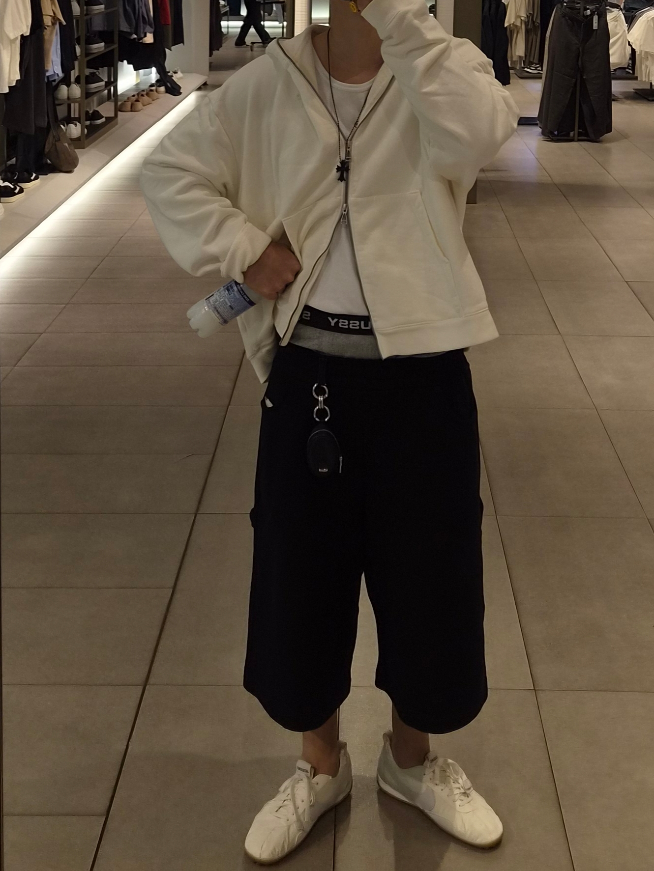 Nike x Jacquemus Moon Shoe SP Soft Pearl Sail, Jordan x Travis Scott Full-Zip Hoodie Sail (DZ5500-133) 착용 스타일 - 2