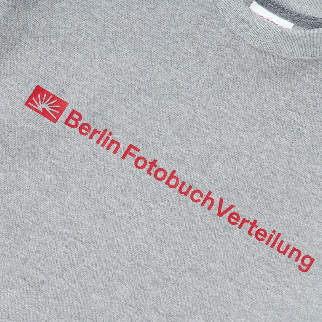 베를린 포토북 디스트리뷰션 002 비에프브이 센터 로고 티 그레이(Berlin Photobook Distribution 002 BFV Center Logo Tee Grey) - 3