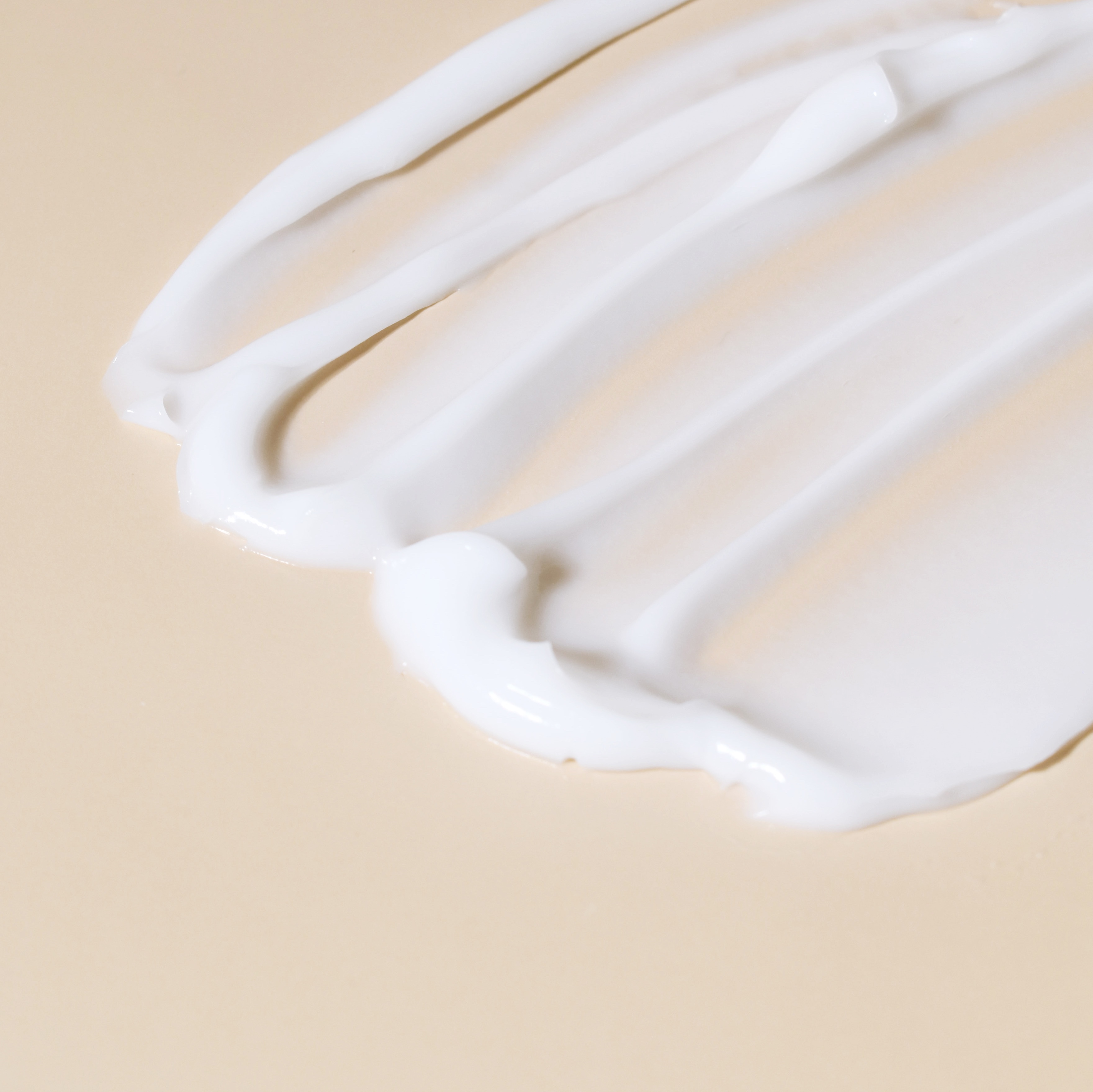 PRETTYSKIN RICE MULTI CREAM 착용 스타일 - 4