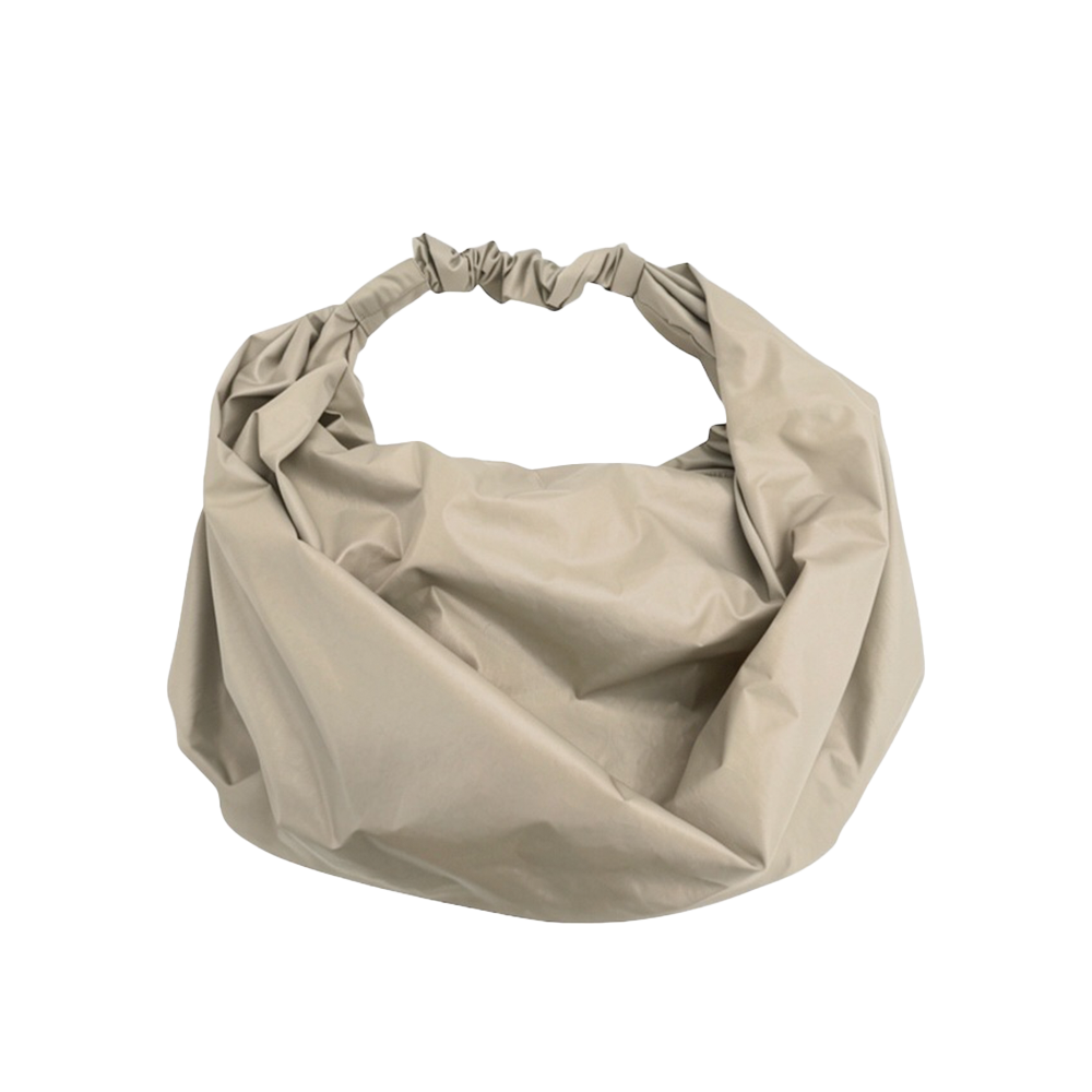 아코크 글로시 미드 탱글 트위스트백 아이보리(ACOC Glossy Mid Tangle Twist Bag Ivory)