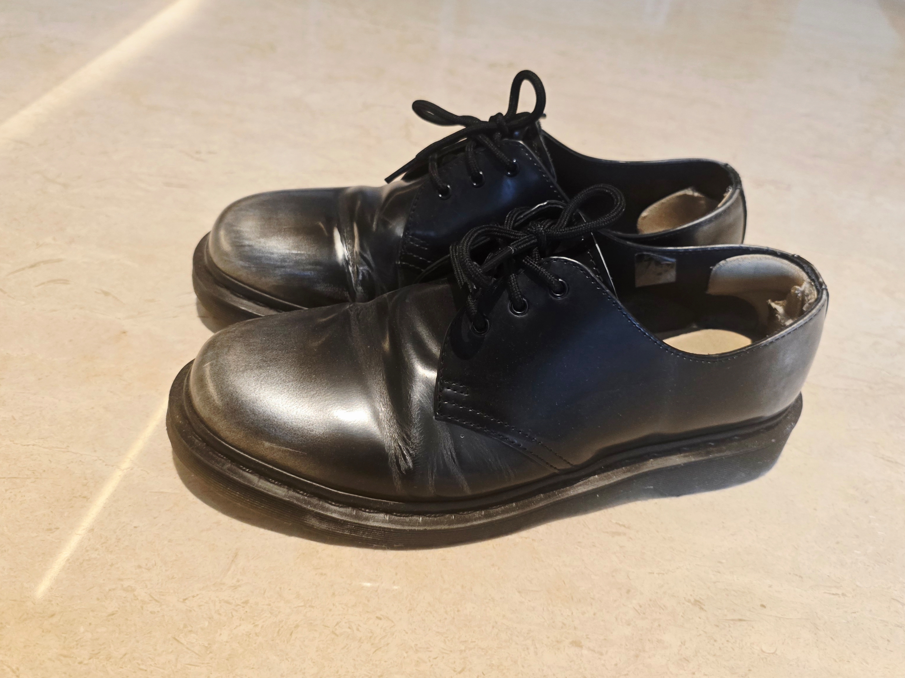 Dr. Martens 1461 Silver Arcadia Multi 착용 스타일