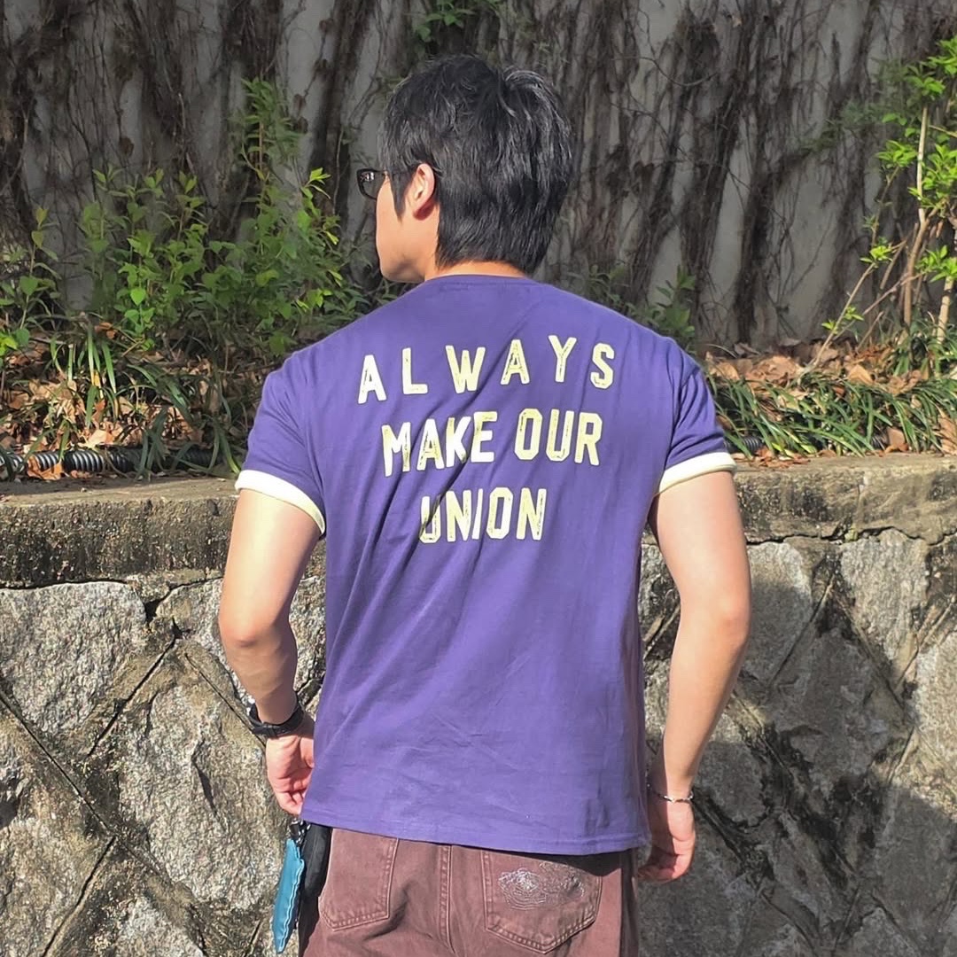 AMOU Holiday Half T- Shirts Purple 착용 스타일 - 1