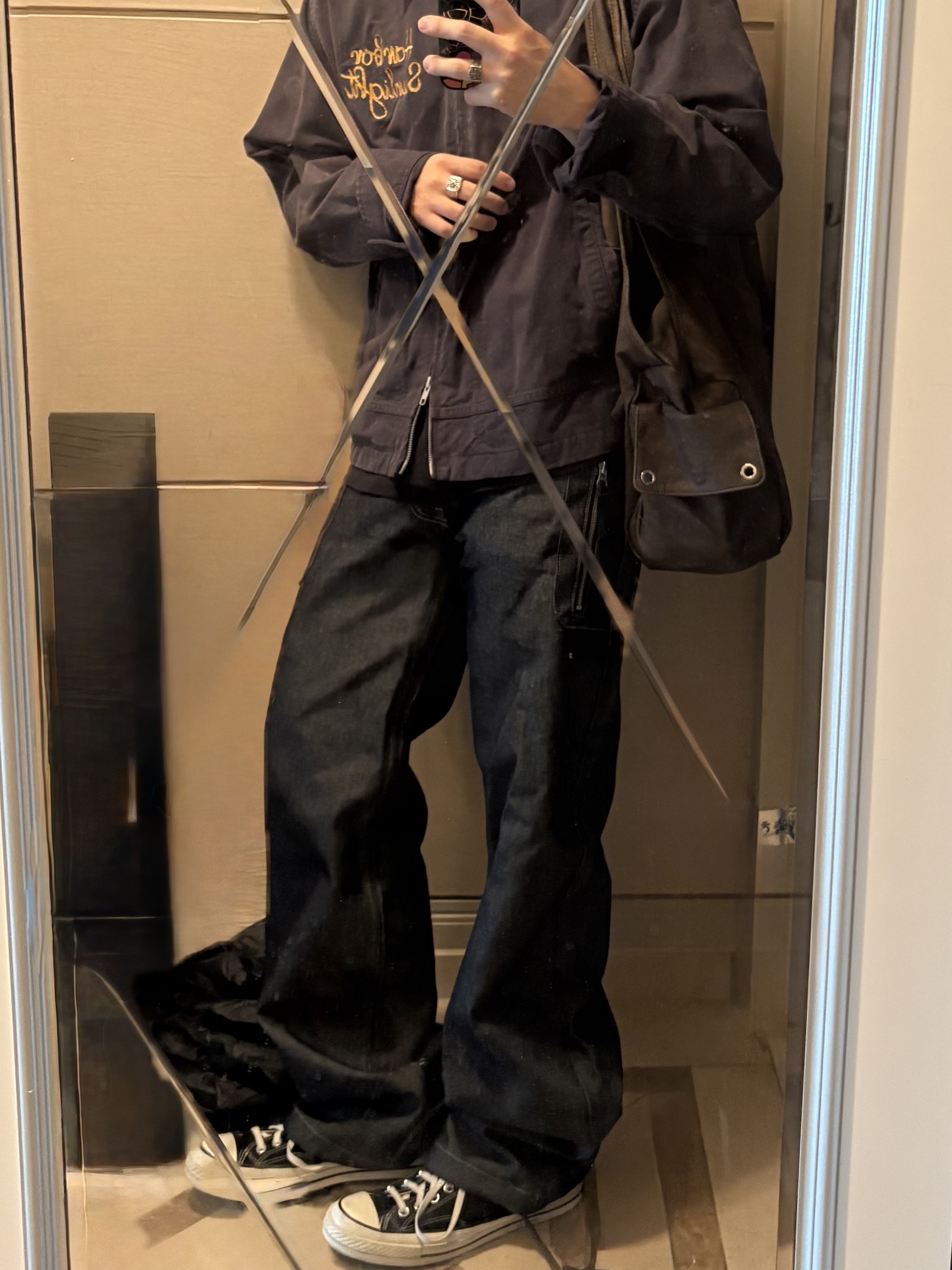MJD Low-Rise Dual Zip Denim Indigo 착용 스타일