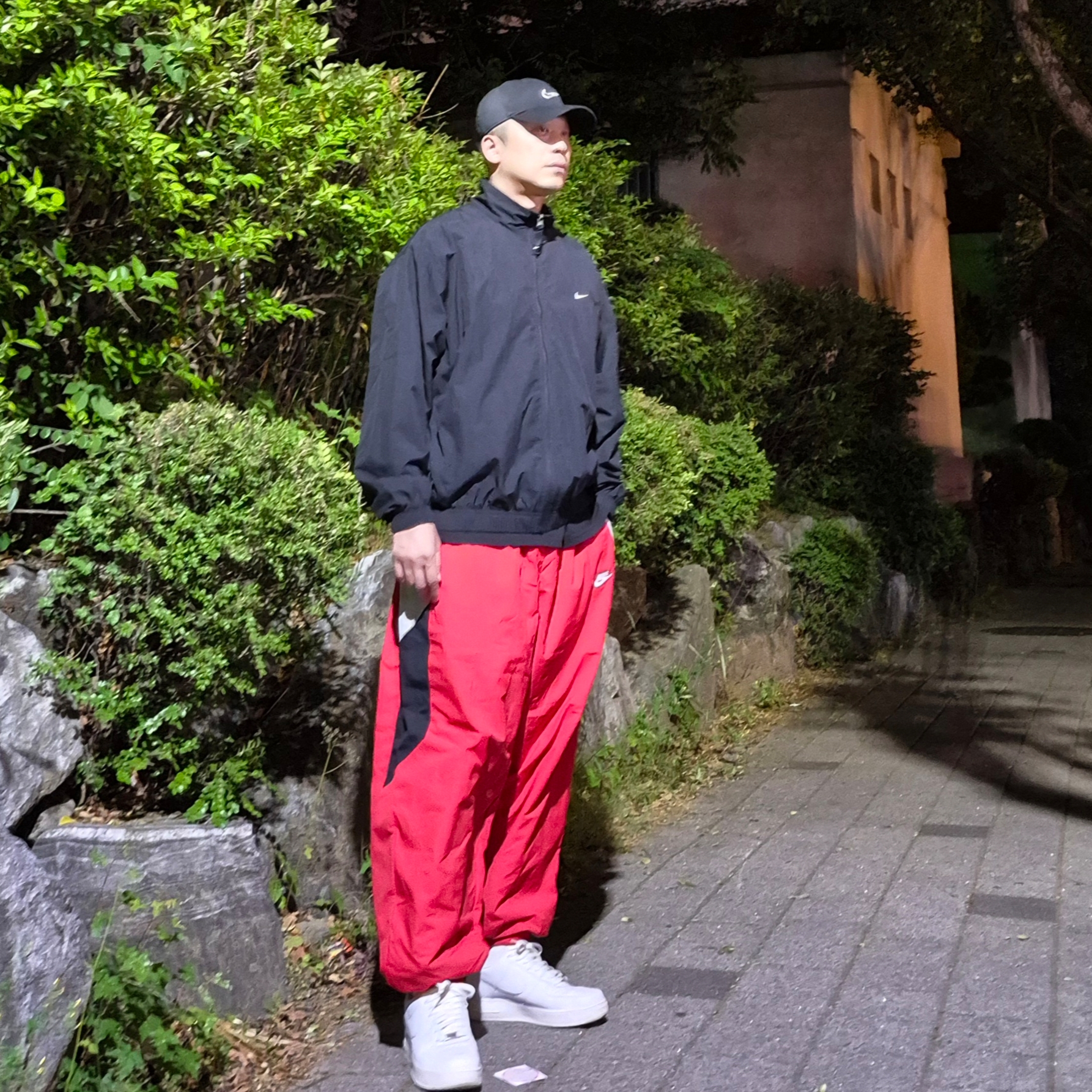 Nike Club Oversized Woven Track Pants University Red - Asia, Nike Air Force 1 '07 Low White 착용 스타일 - 2