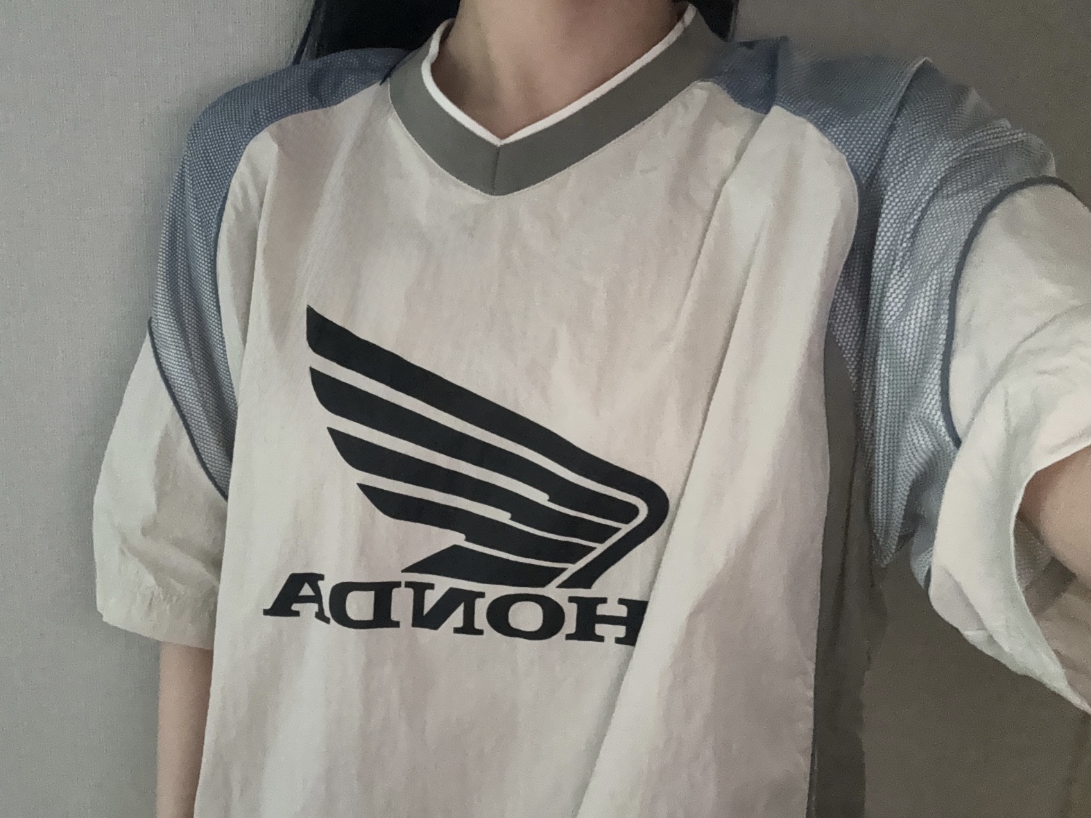 Honda Speed Track Nylon T-Shirt Beige 착용 스타일