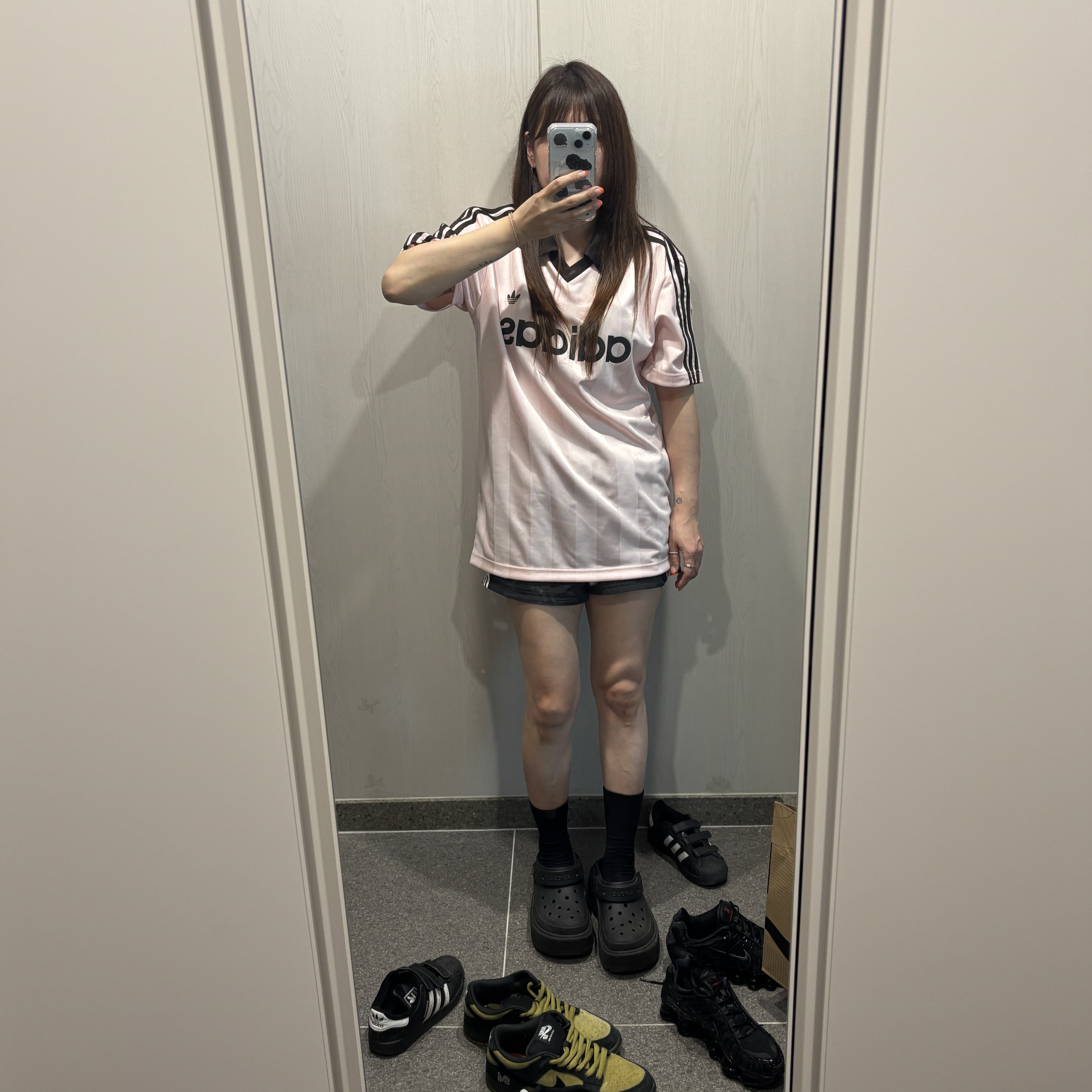 (W) Nike Shox TL Black and Max Orange, Adidas Archive Collar Engineered Jersey Sandy Pink - KR Sizing 착용 스타일
