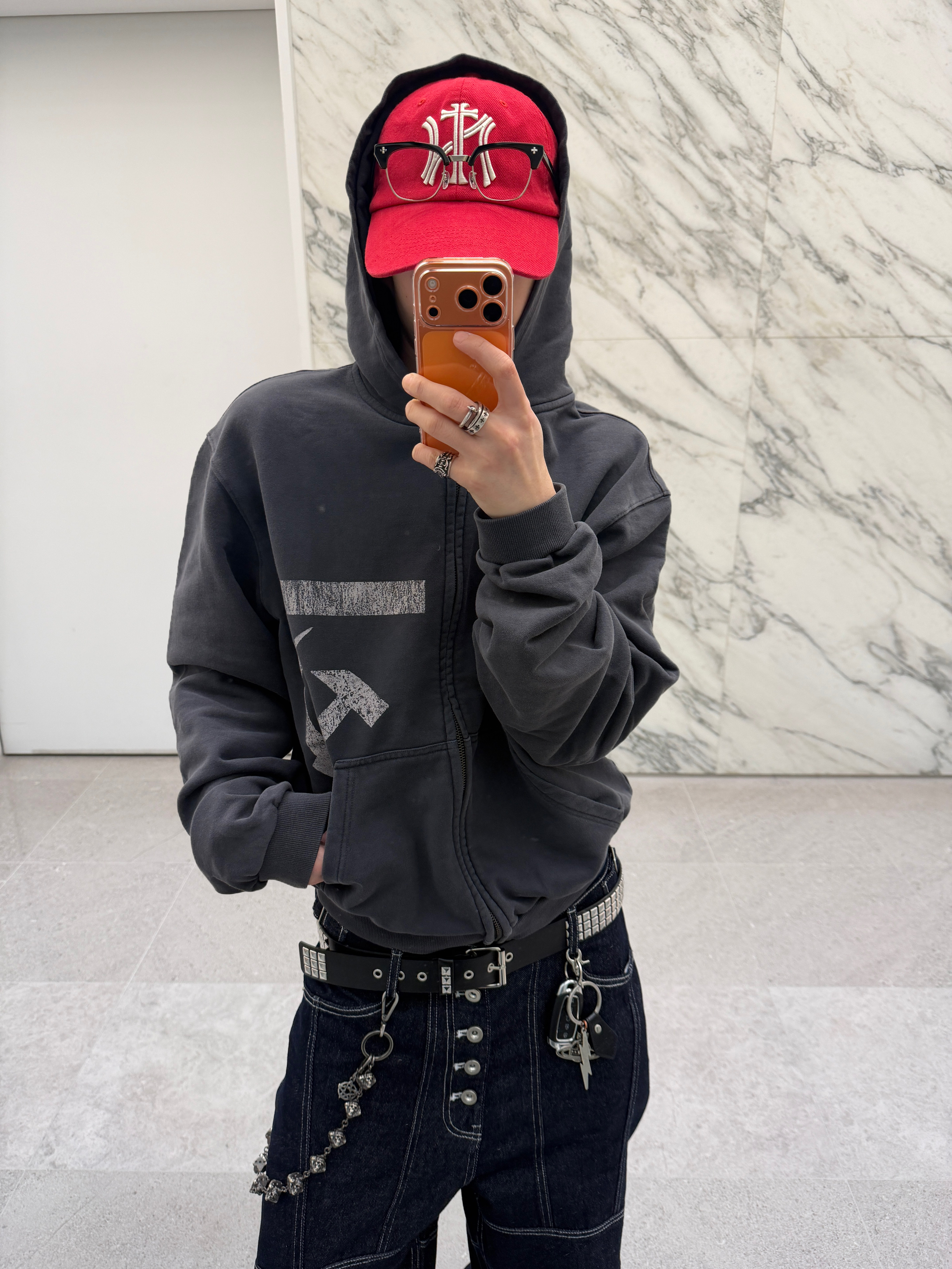 ROARINGRAD Rawline Indigo Denim Pants, ETCE Ny Cross Washed Cap Red 착용 스타일 - 1