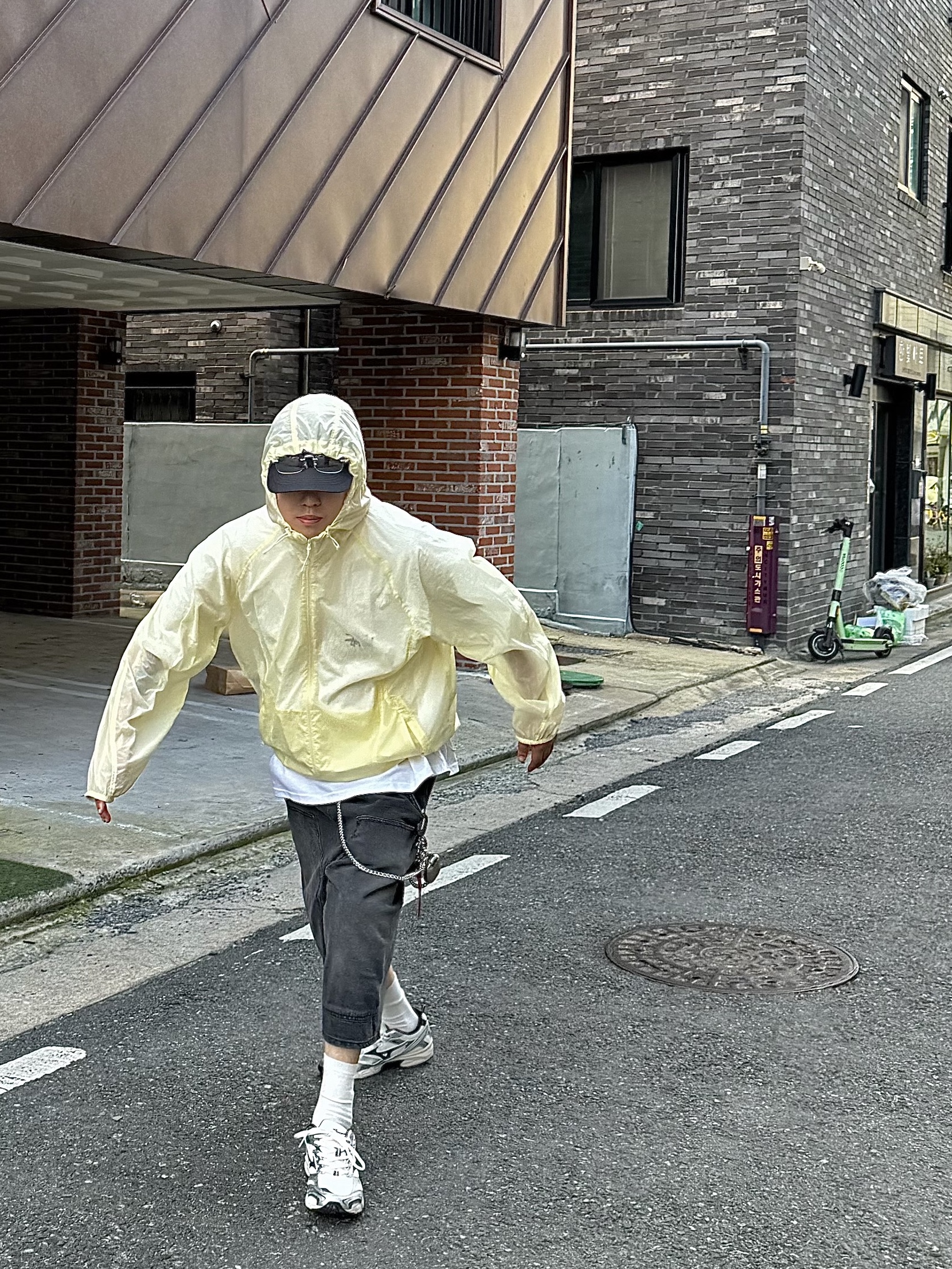 The North Face Gtx Ball Cap Black - 25FW, Stussy Basic Stussy T-Shirt White 2024, 2025 착용 스타일 - 4