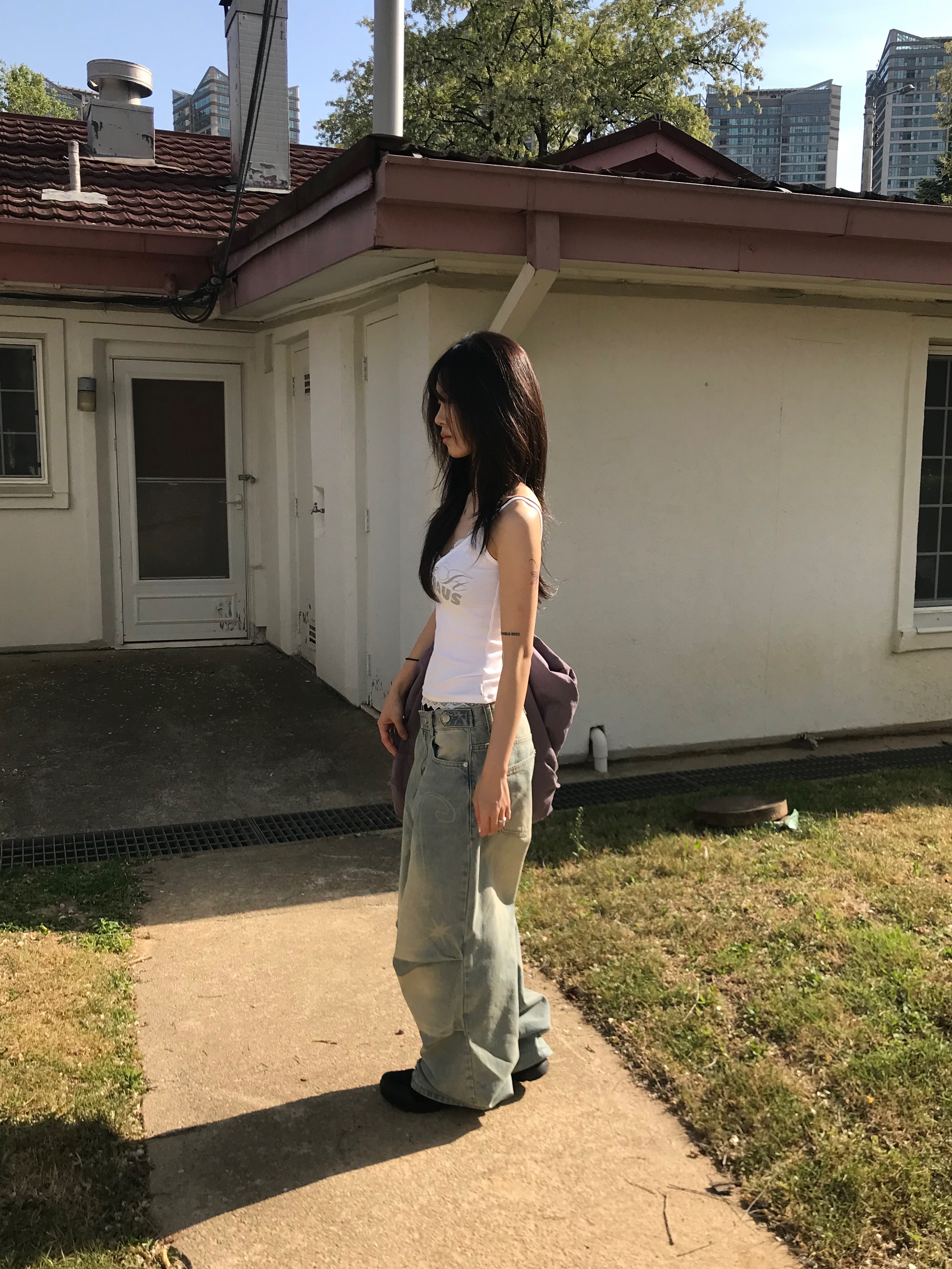 (W) Fancy Club Angel Vintage Washing Pin Tuck Pants Blue 착용 스타일