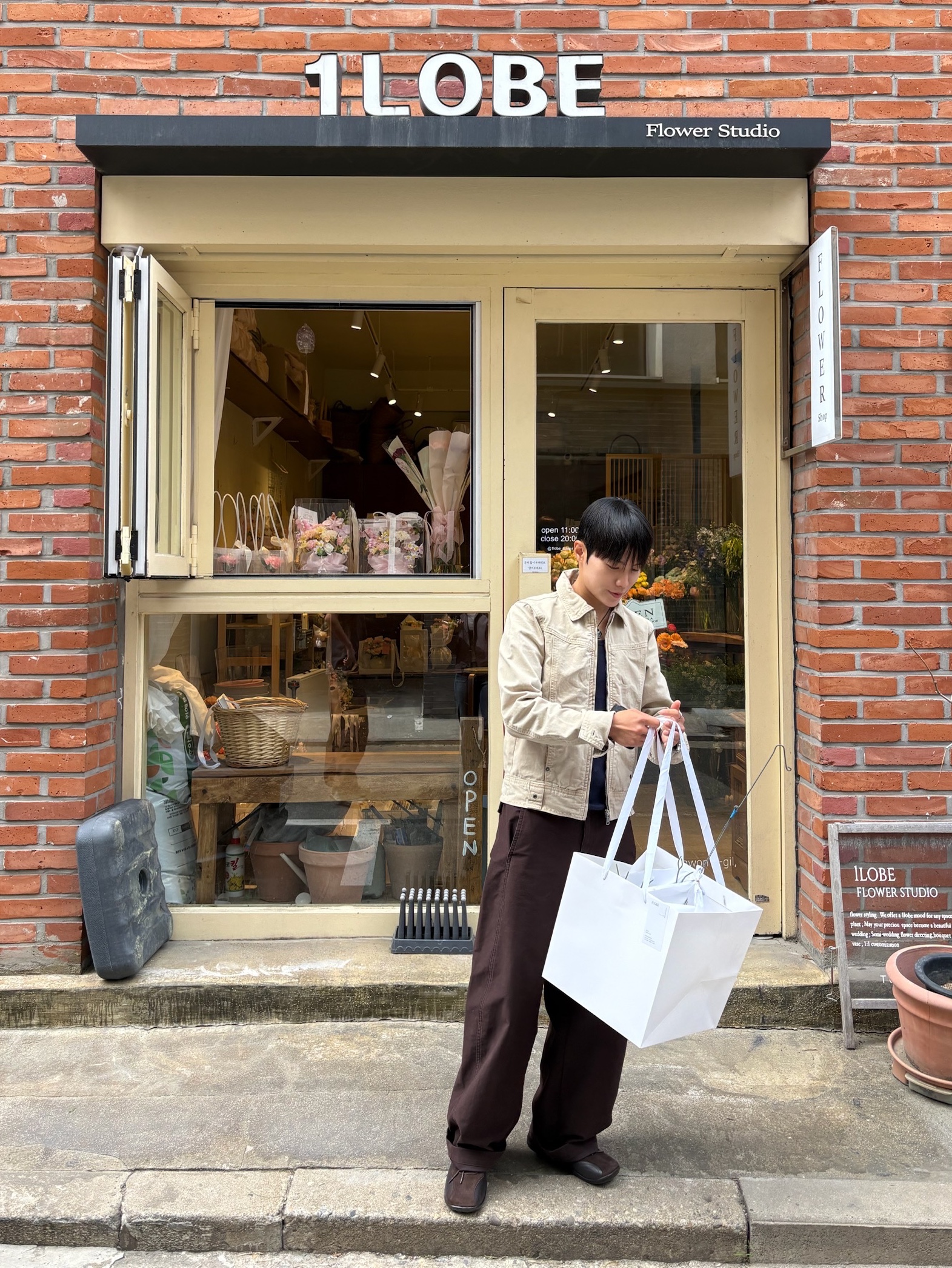 Pemont Square Brown 착용 스타일 - 1
