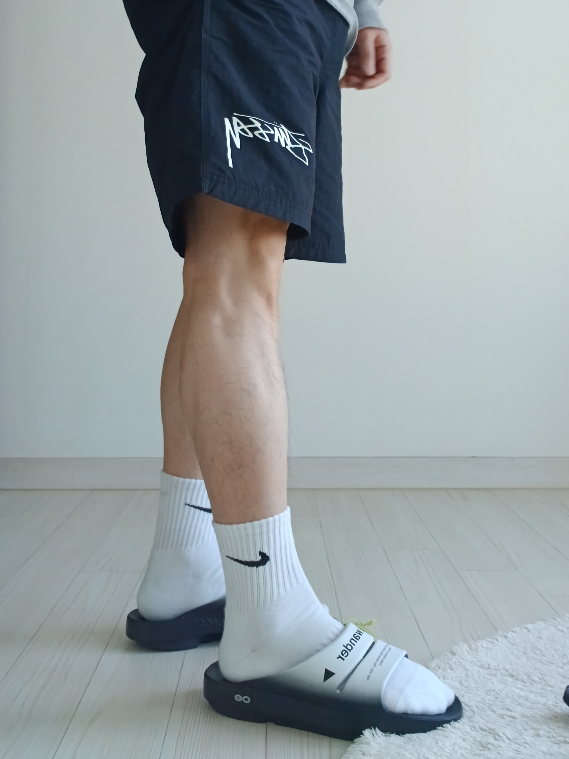 Stussy Basic Stussy Pigment Dyed LS T-Shirt Grey 2022, Nike x Stussy Shorts Black (FJ9167-010) 착용 스타일 - 4