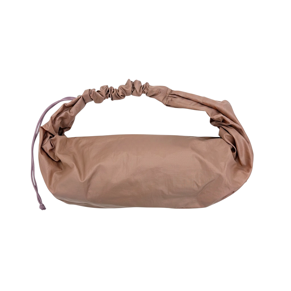아코크 글로시 스몰 탱글 트위스트백 애쉬 핑크(ACOC Glossy Small Tangle Twist Bag Ash Pink)