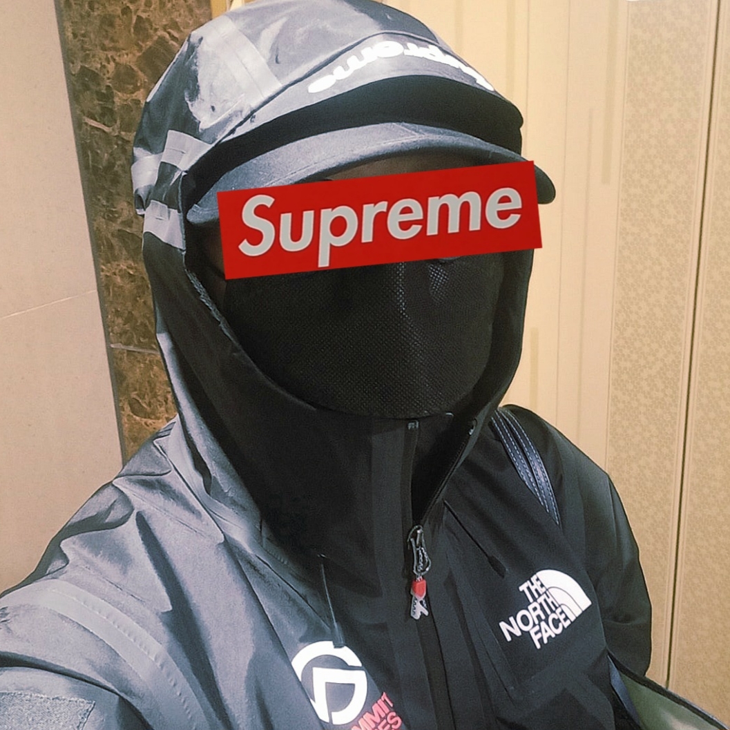 Arc'teryx Rampart Pants Black, Supreme x The North Face Summit Series Outer Tape Seam Jacket Black - 21SS 착용 스타일 - 2