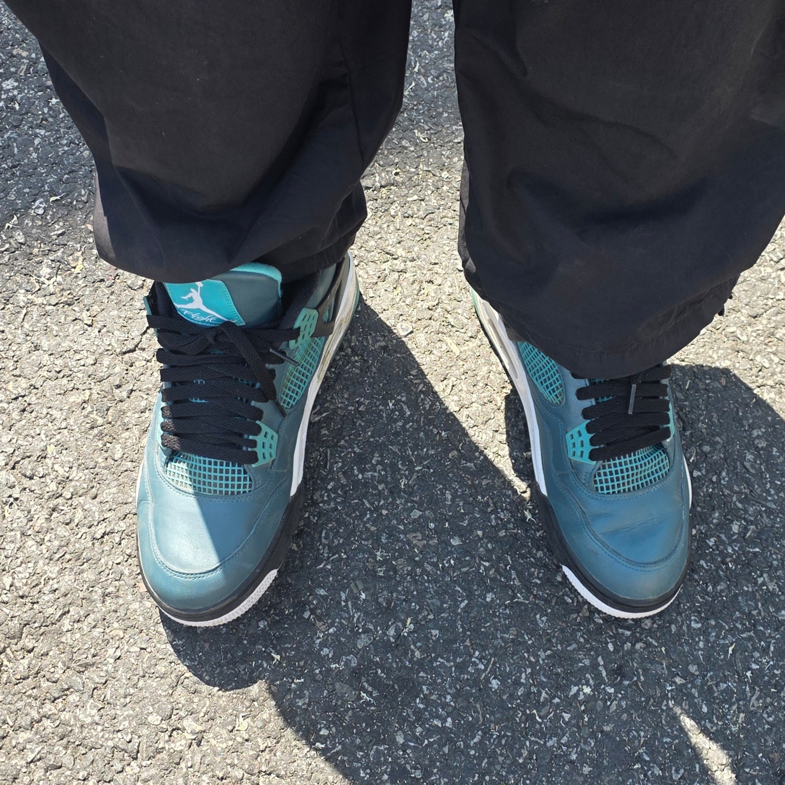 Jordan 4 Retro Teal 착용 스타일