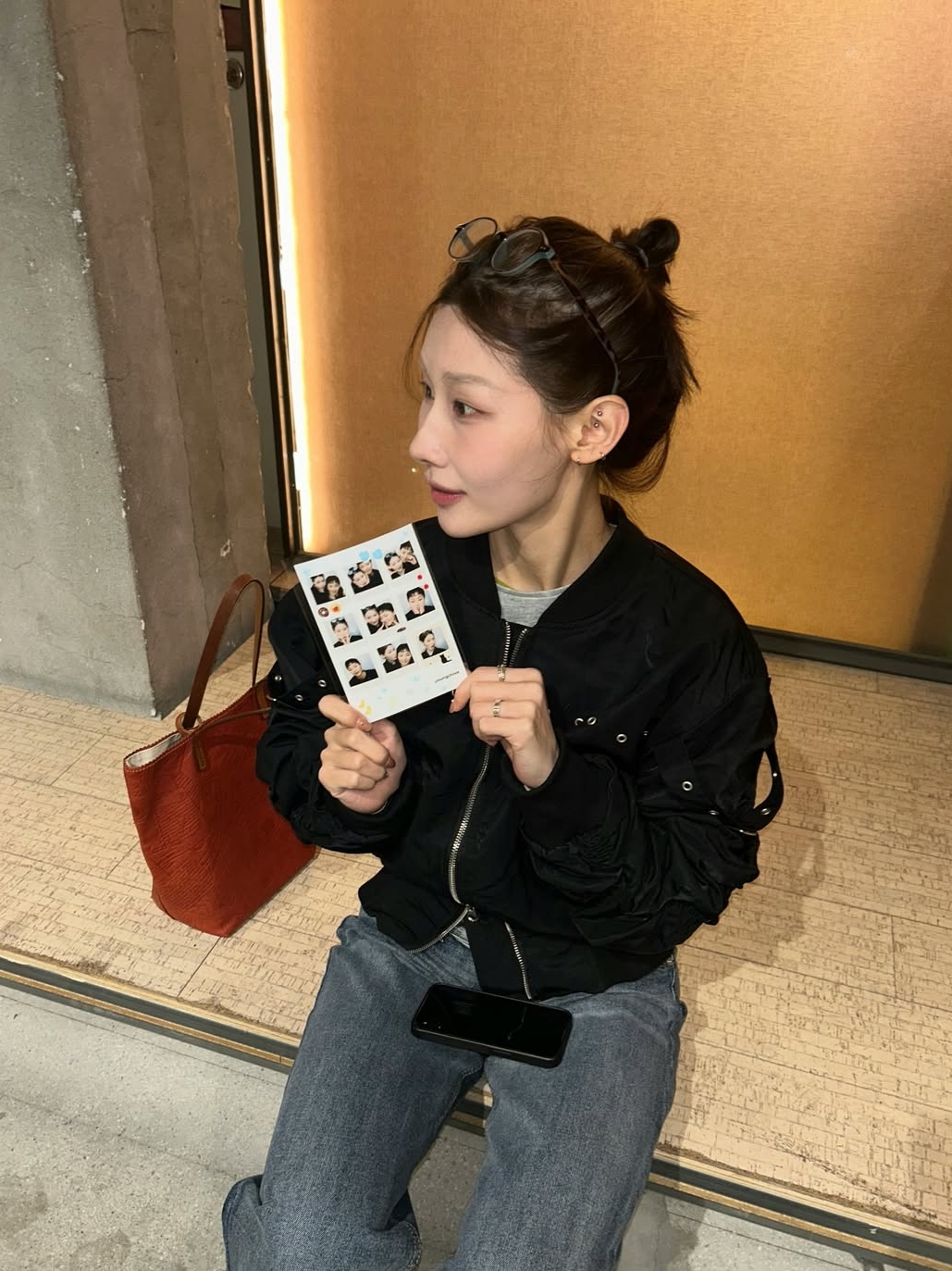 VOONT Eyelet Strap Ma-1 Jacket (BLACK) 착용 스타일 - 7