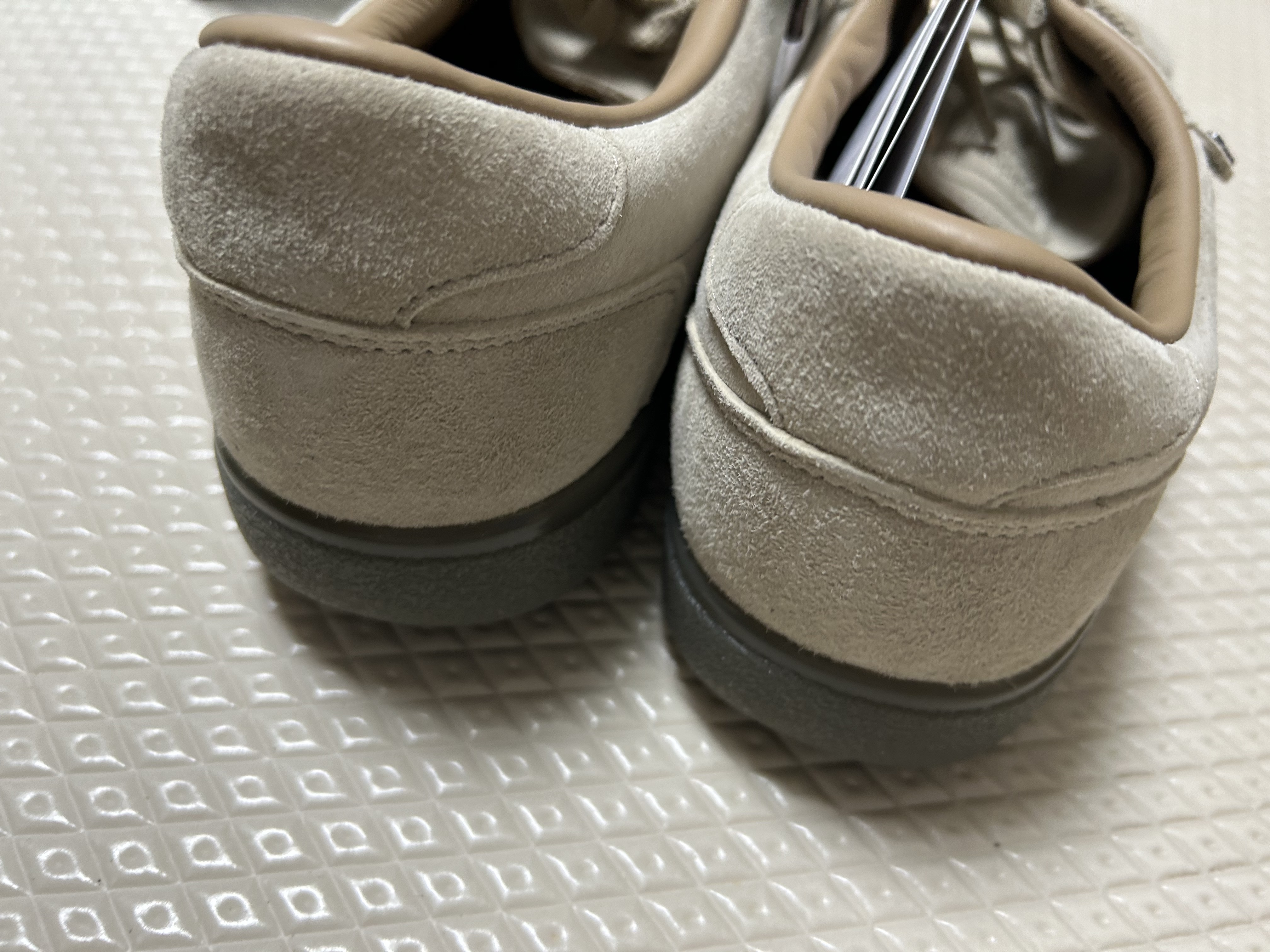 Adidas Punstock Spezial Blanch Cargo Cardboard 착용 스타일