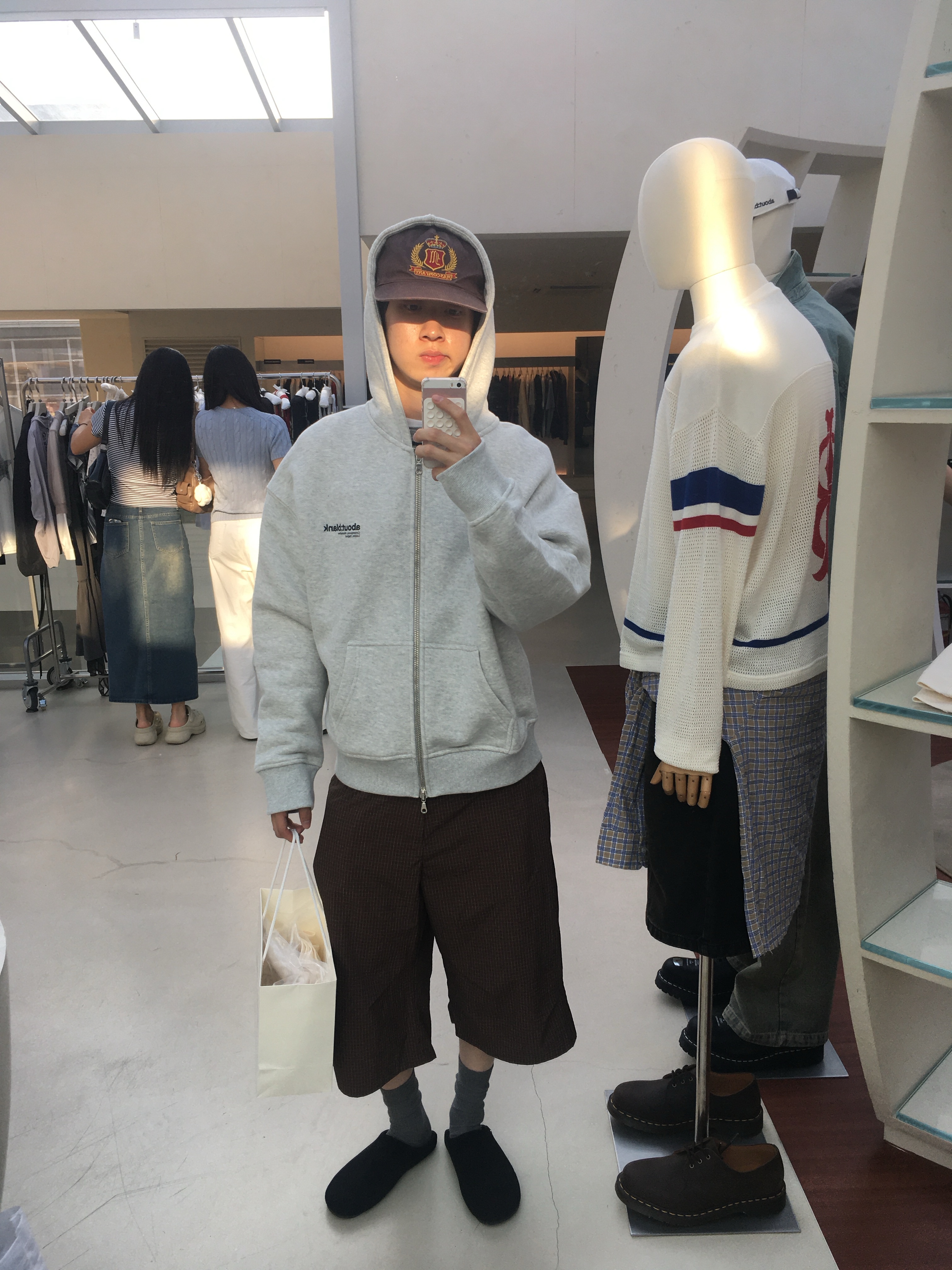 [KREAM 단독] About:Blank Dual Logo Zip Hoodie Grey Marl Black - 26SS 착용 스타일 - 1