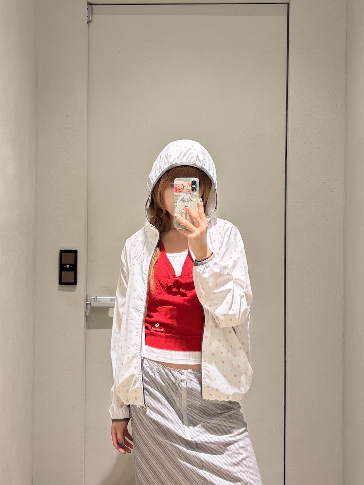 AEAE Flower Windbreaker Jacket White, [KREAM 단독] Cou Cou Intimates Women The Picot Tank Regular White - 26SS 착용 스타일 - 1