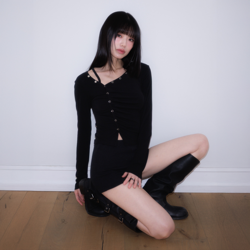 로제프란츠 언밸런스 셔링 롱슬리브 블랙(Rosefrantz Unbalanced Shirring Long Sleeve [Black]) - 5