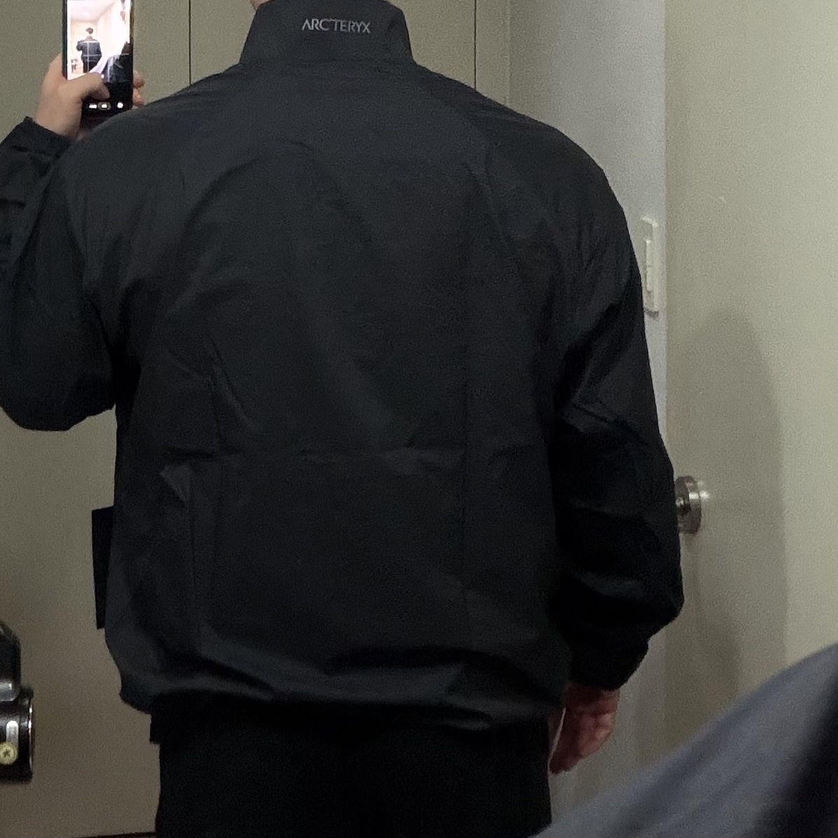 Arc'teryx Squamish Jacket Black 착용 스타일