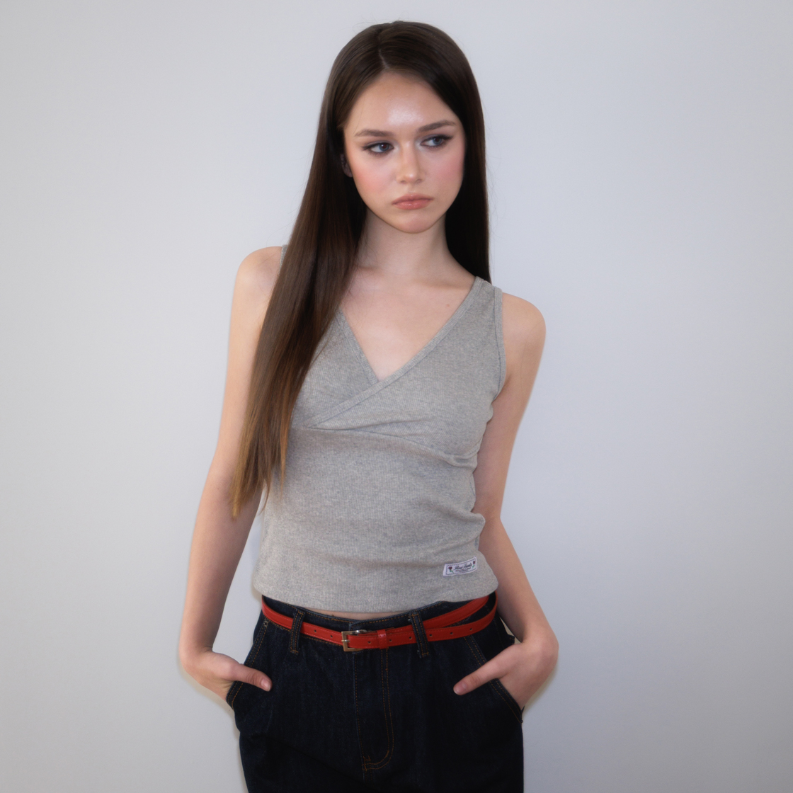 로제프란츠 랩 브이넥 슬리브리스 그레이(Rosefrantz Wrap V-neck sleeveless [Gray]) - 4