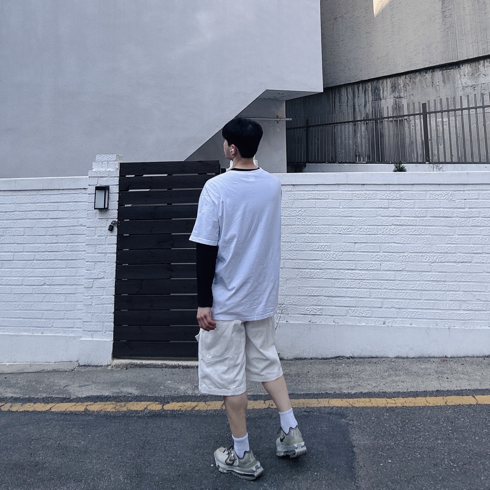 Nike x Matthew M Williams Zoom 004 Stone, Supreme Tyler The Creator T-Shirt White - 24FW 착용 스타일 - 2