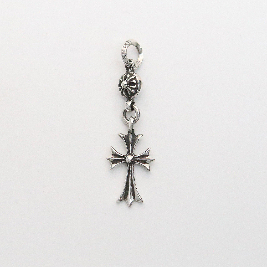 한스룸 크롬하츠 원볼 타이니크로스 참(Hansroom Chrome Hearts  1 Ball Tiny Ch Cross Charm) - 2