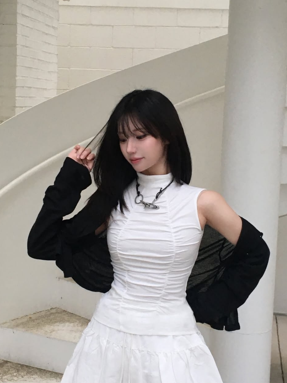 VOONT Shirring High Neck Sleeveless (IVORY) 착용 스타일 - 3