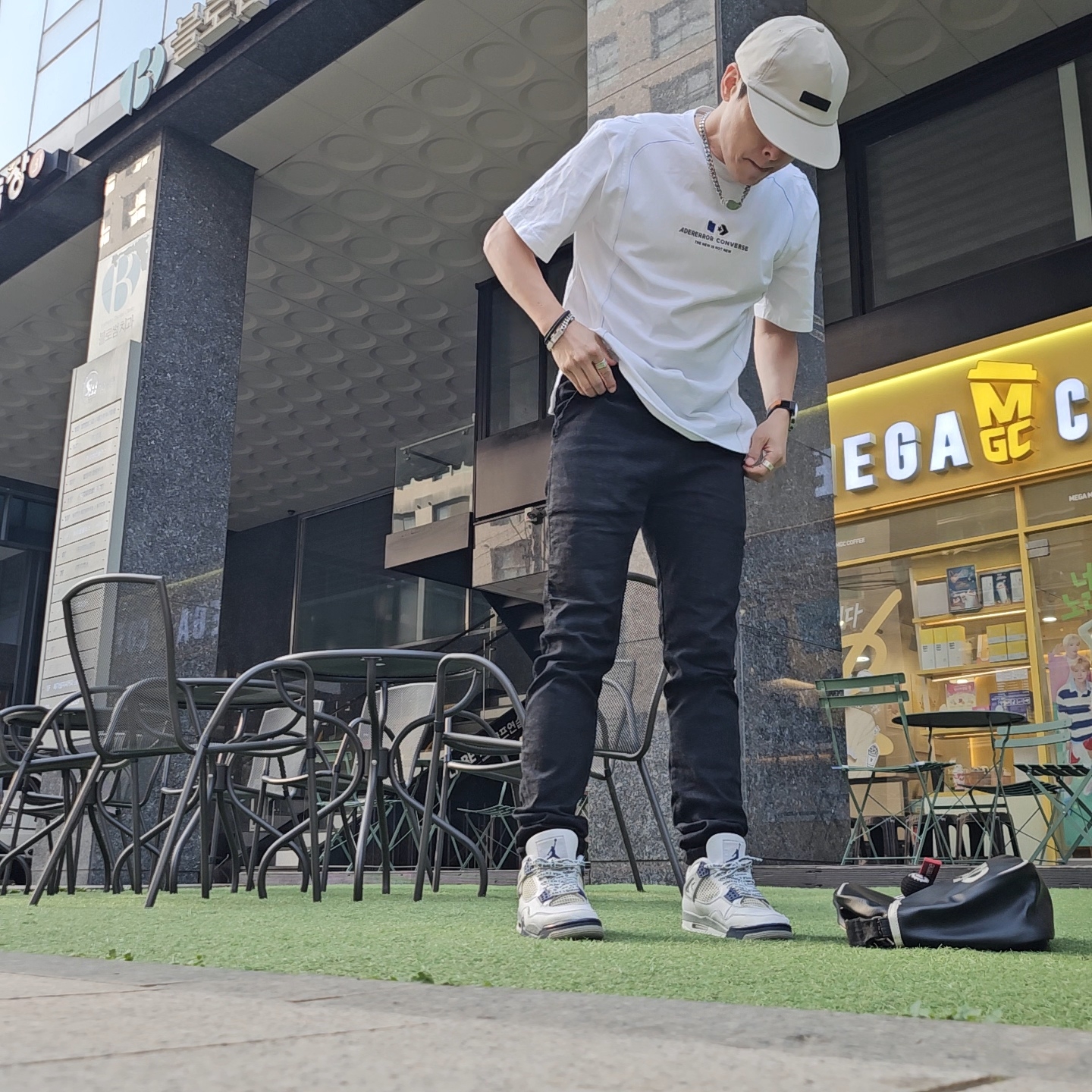 Essentials Baseball Hat Cloud Dancer - 23FW 착용 스타일 - 4