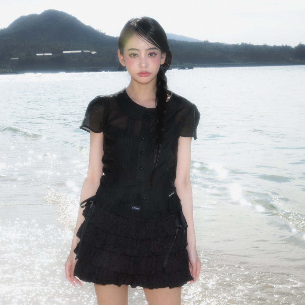 로제프란츠 시스루 플리츠 반팔 블라우스 블랙(Rosefrantz See-through Pleat Short Sleeved Blouse [Black]) - 4