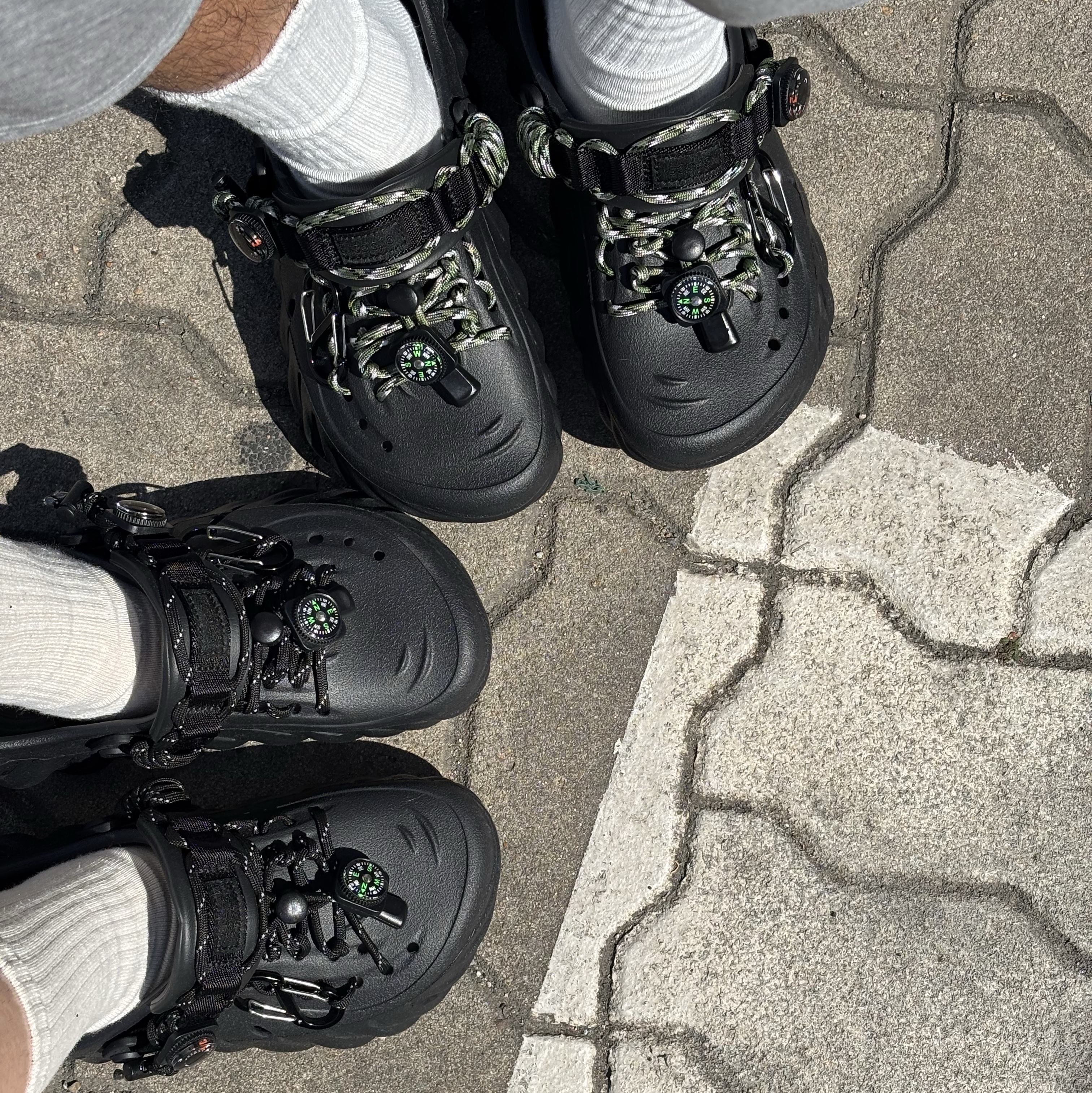 Crocs Echo Clog Black 착용 스타일