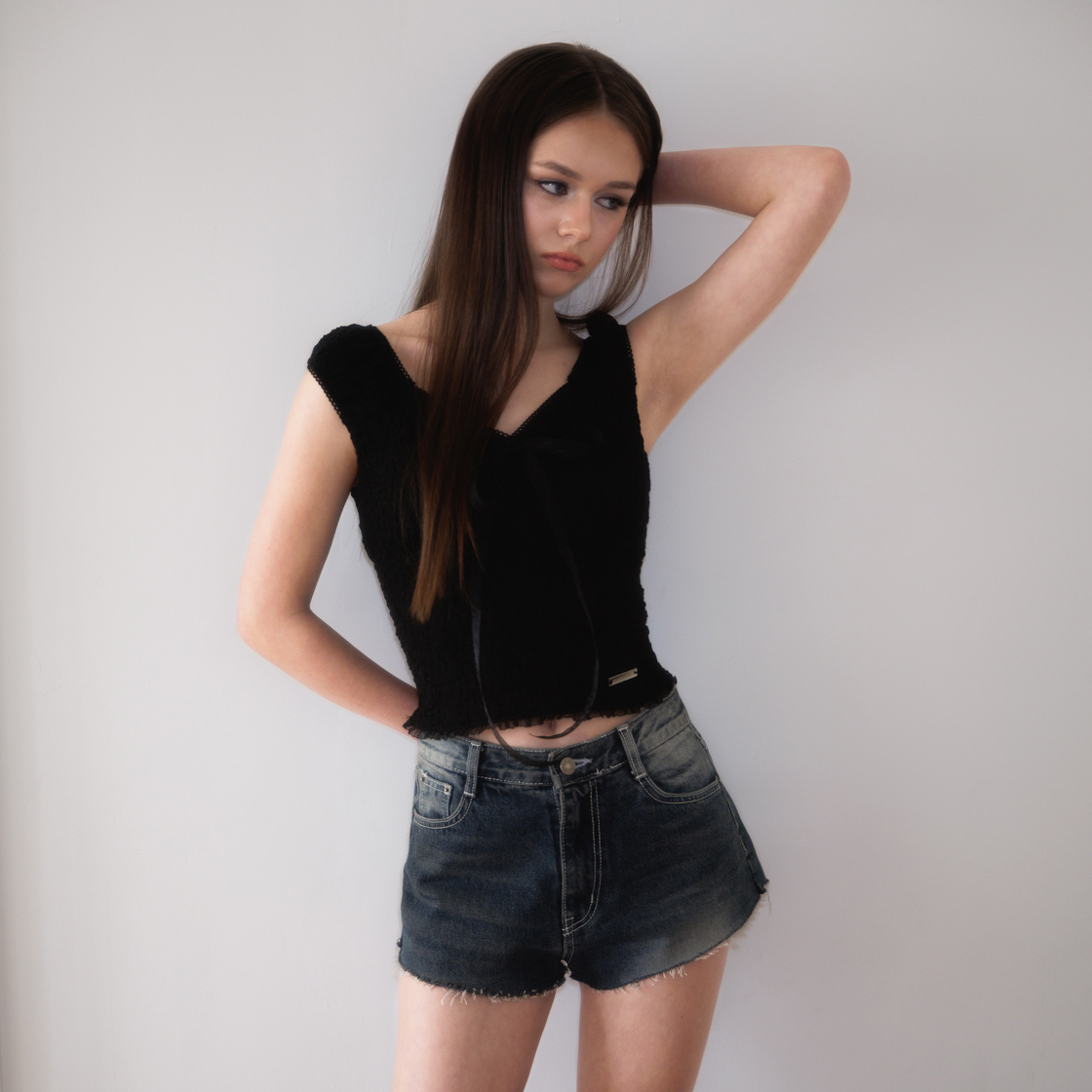 로제프란츠 쉬폰 리본 크링클 슬리브리스 블랙(Rosefrantz Chiffon Ribbon Crinkle Sleeveless [Black]) - 4