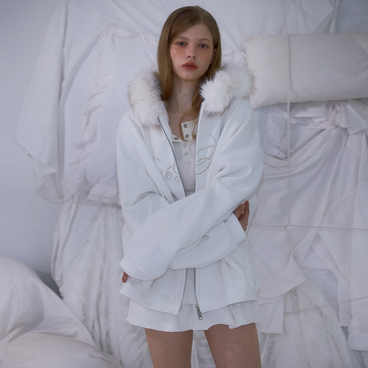 로제프란츠 퍼 오버핏 레터링 후드 집업 아이보리(Rosefrantz Fur Overfit Lettering Hood Zip-up [Ivory]) - 4
