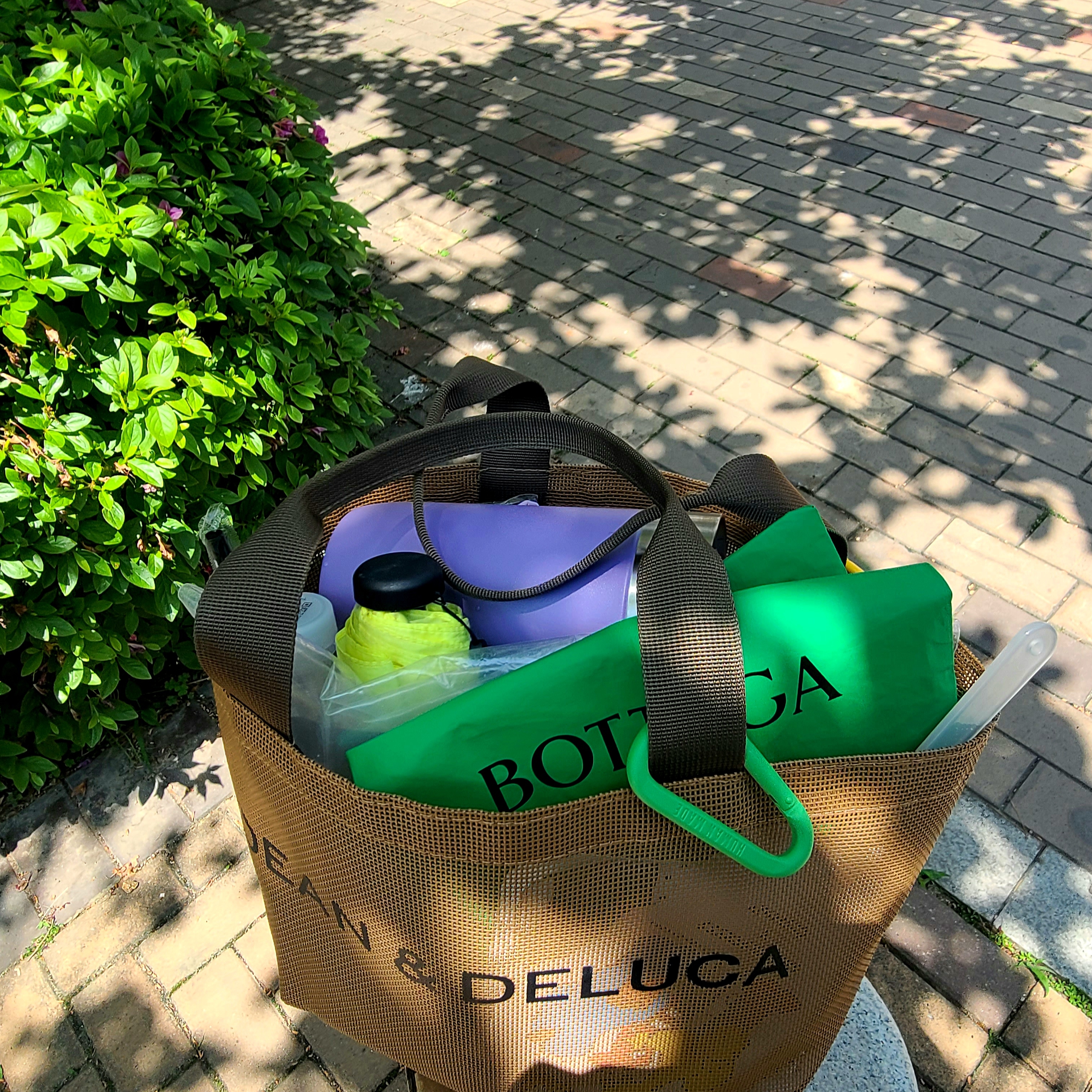 Human Made Carabiner Green 착용 스타일