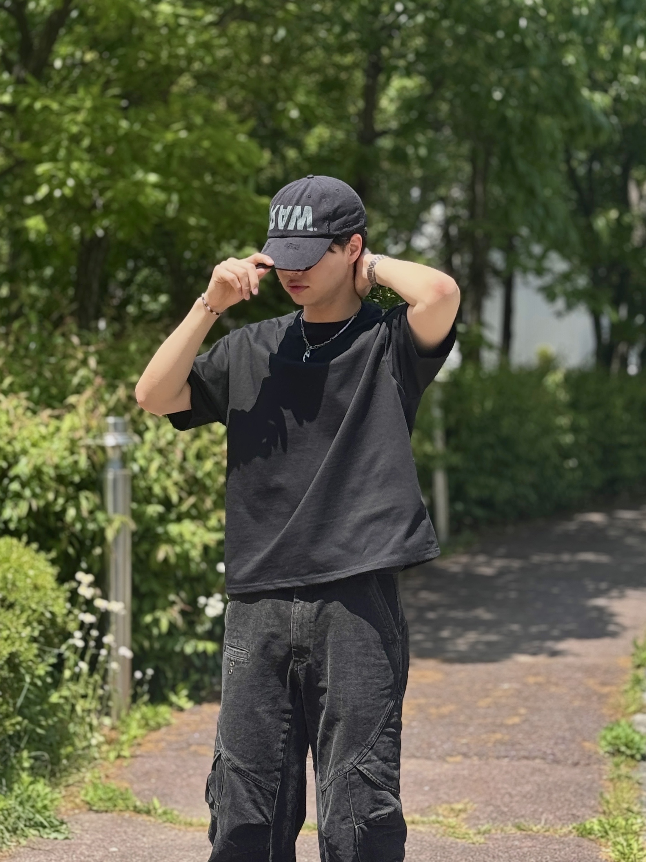 ETCE Raw Ball Cap Black, Nike Shox R4 Black Bright Crimson 착용 스타일 - 2