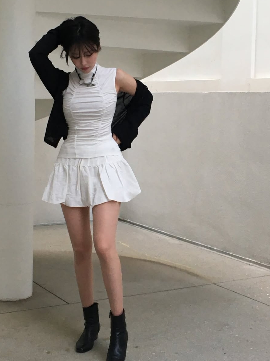 VOONT Shirring High Neck Sleeveless (IVORY) 착용 스타일 - 4