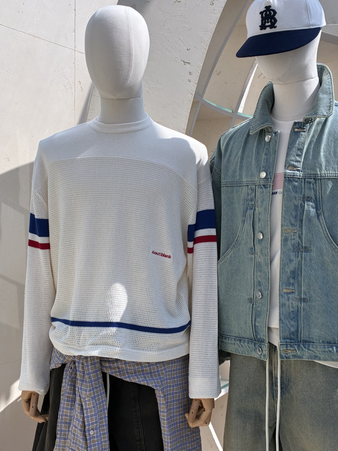 [KREAM 단독] About:Blank AB Sports T-Shirt Oat - 26SS, [KREAM 단독] About:Blank Monogram Pinstripe Cap Charcoal White - 26SS 착용 스타일 - 2