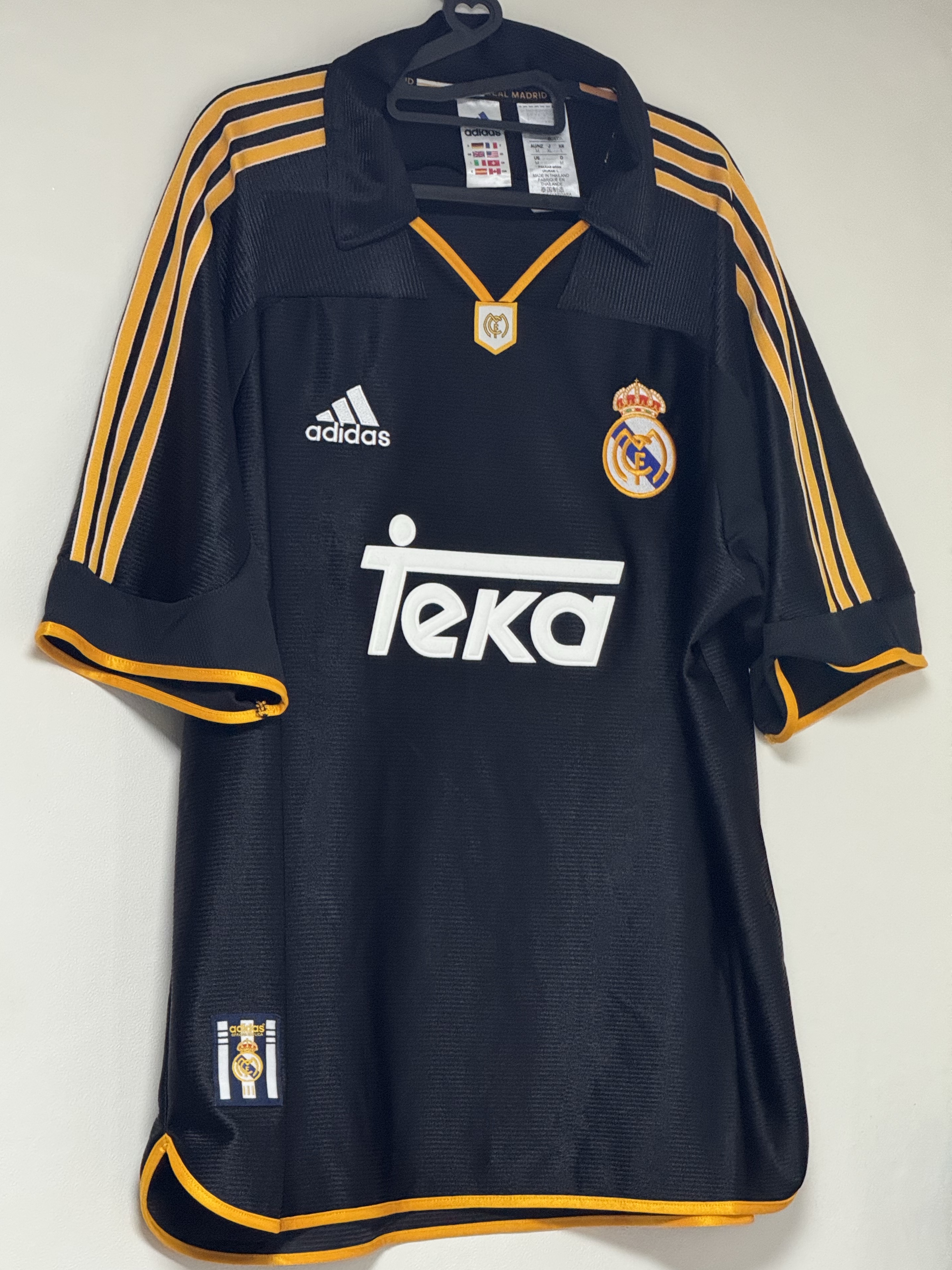 Adidas Real Madrid 99/00 Away Jersey Black - KR Sizing (Non Marking Ver.) 착용 스타일