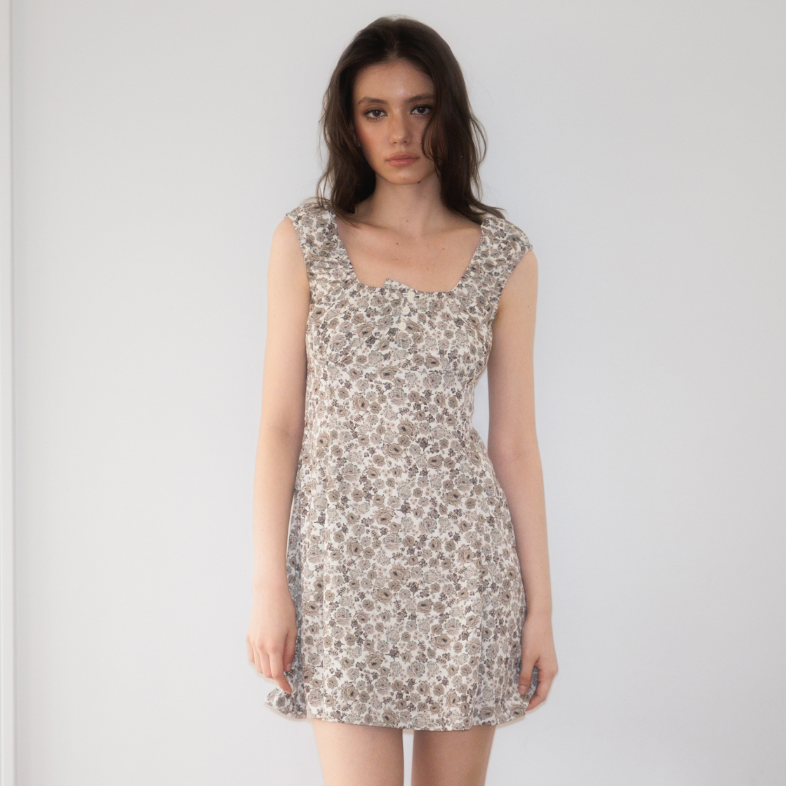로제프란츠 빈티지 플라워 셔링 원피스 아이보리(Rosefrantz Vintage Flower Shirring Dress [Ivory]) - 2