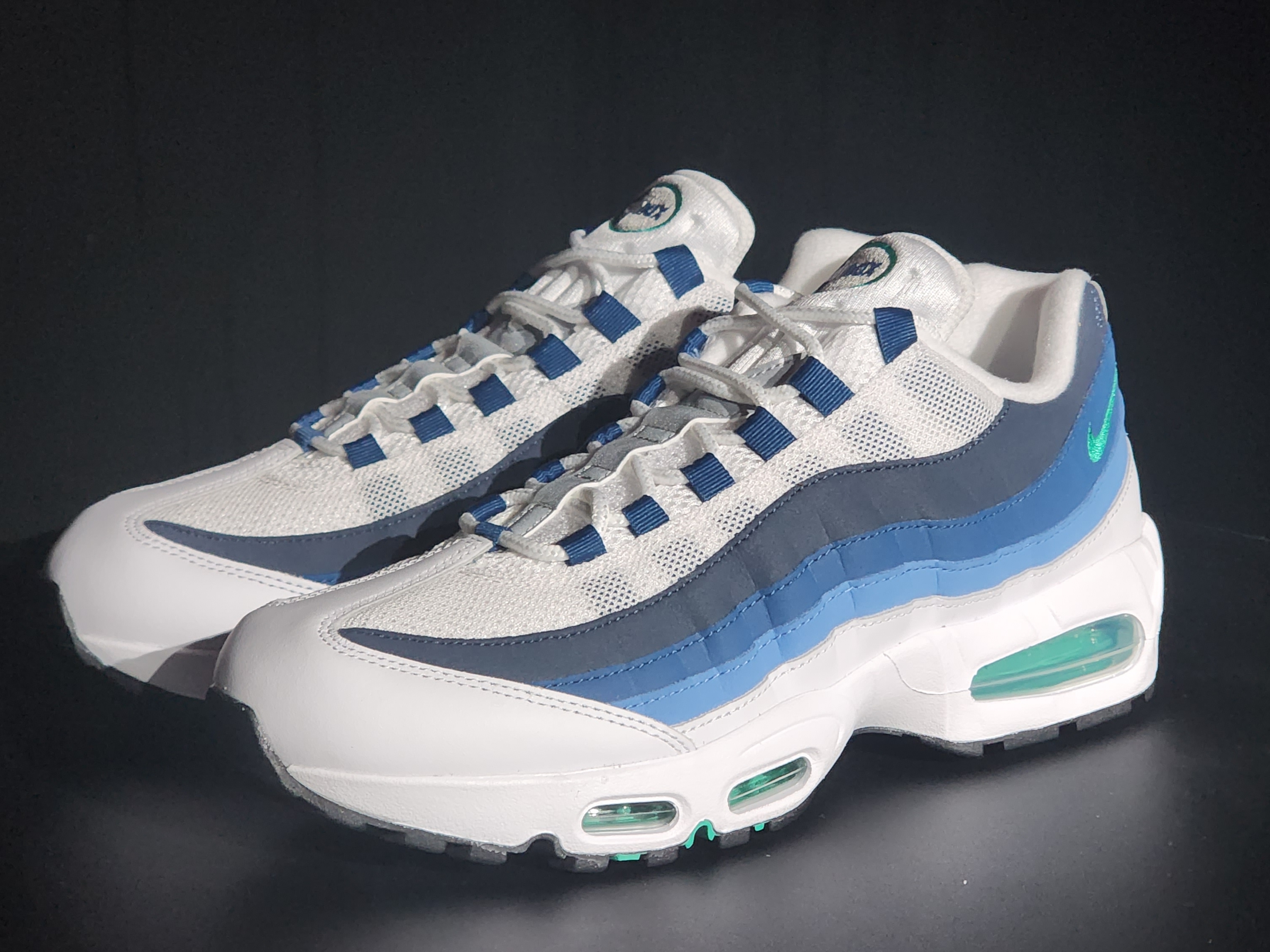 Nike Air Max 95 Big Bubble White Emerald Green 착용 스타일 - 3