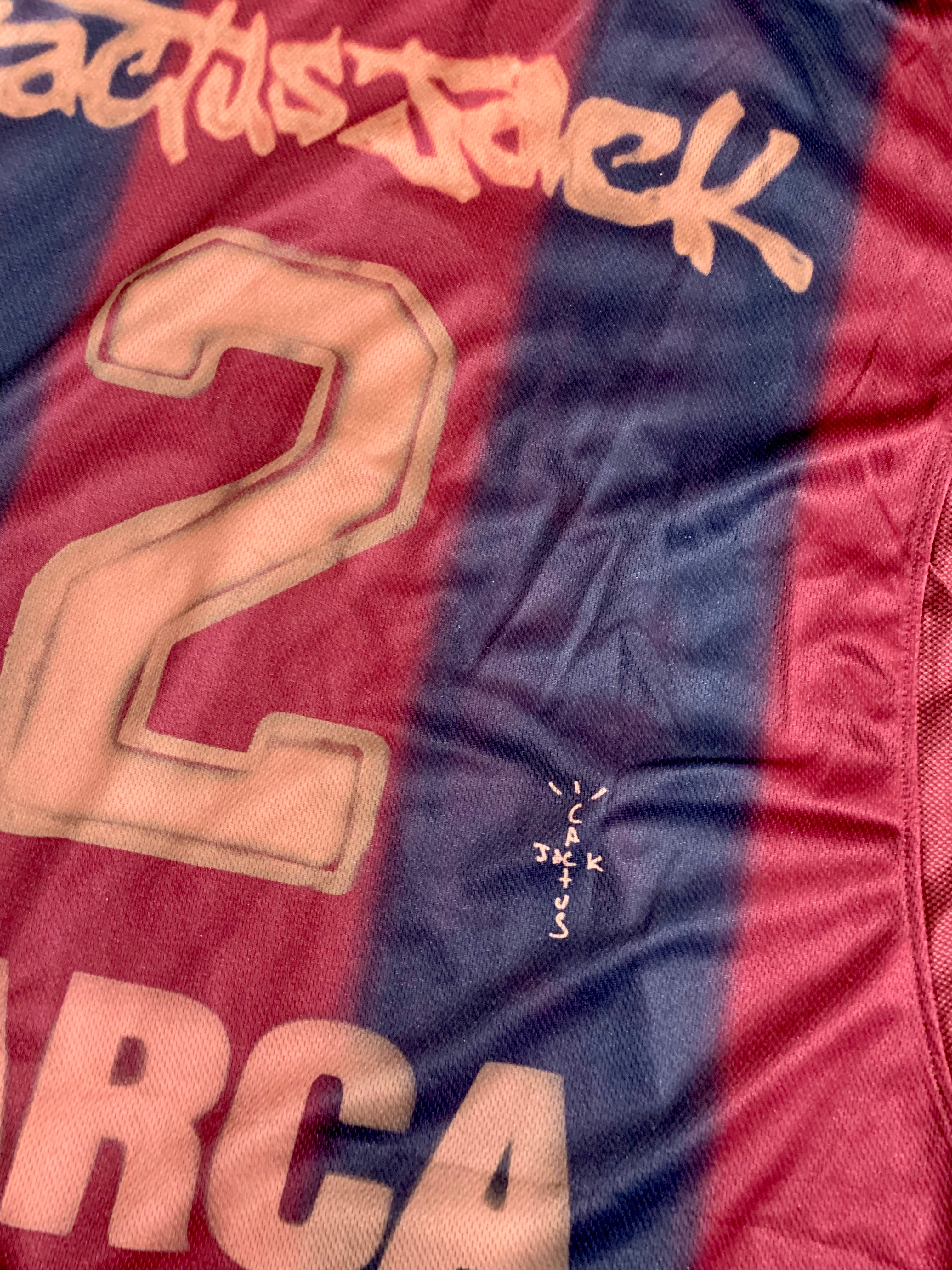 Nike FC Barcelona x Travis Scott Retro 2000/01 Home Skeleton Jersey Multicolor (Non Marking Ver.), Nike SB Ishod Wair Light Olive 착용 스타일 - 7