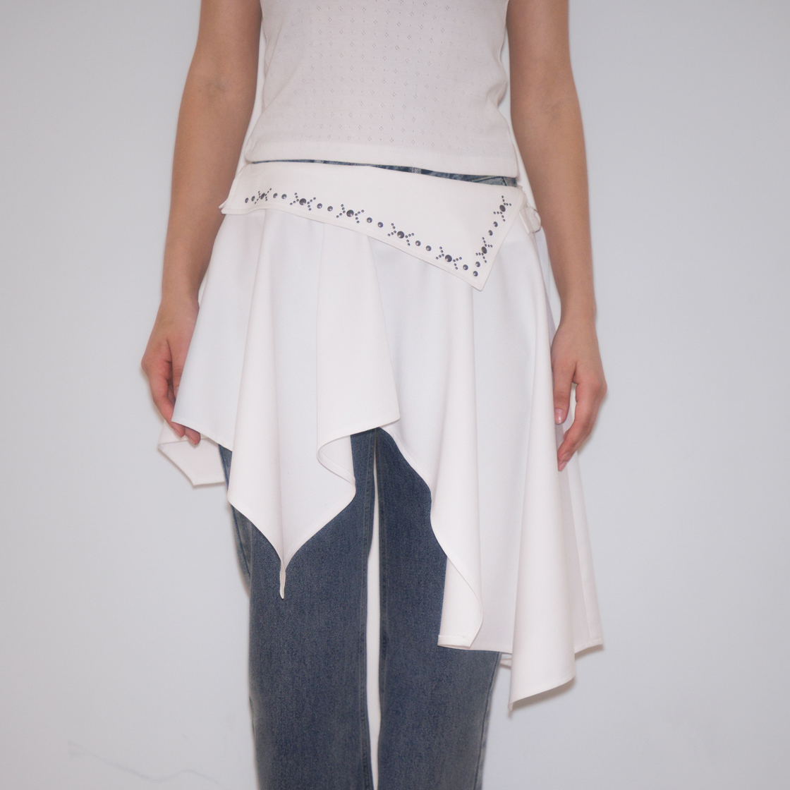 로제프란츠 스터드 언밸런스 플레어 스커트 아이보리(Rosefrantz Stud unbalance Flare Skirt [Ivory]) - 6