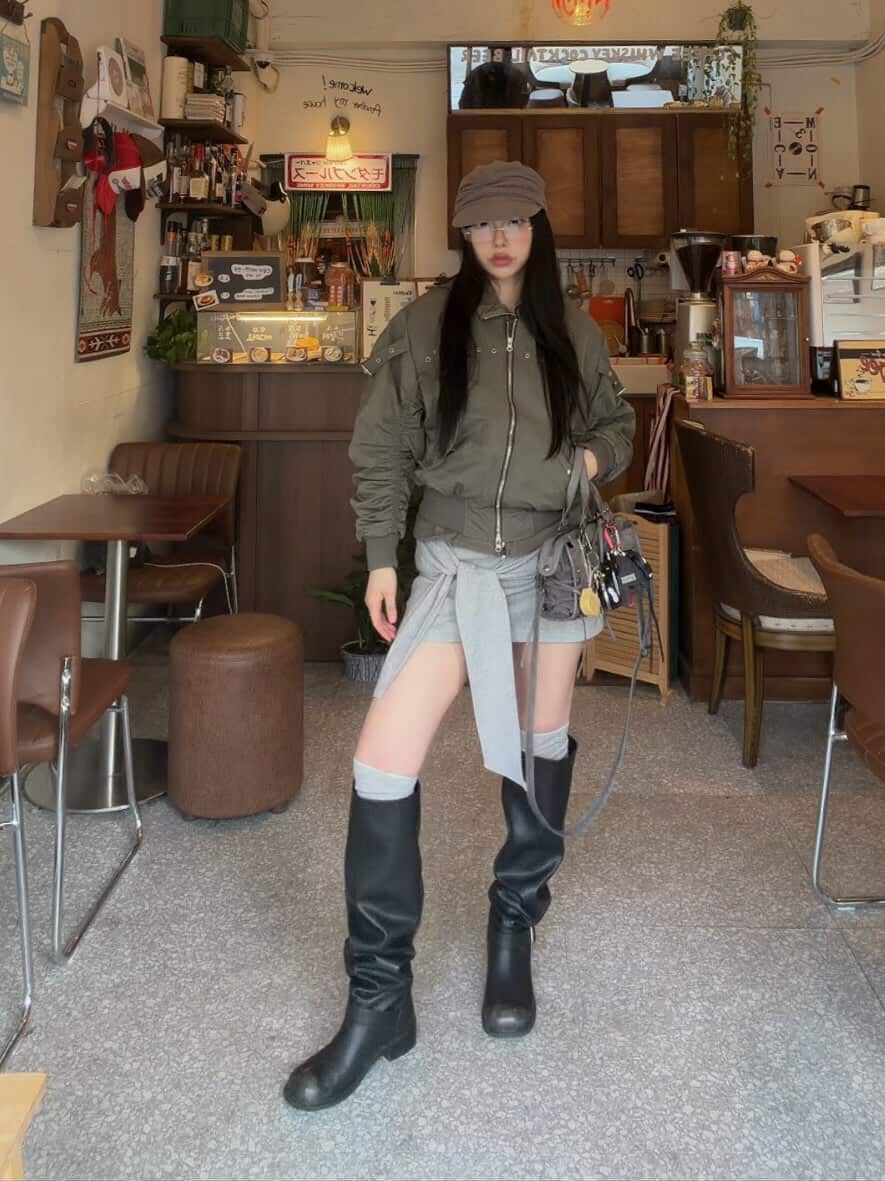 VOONT Eyelet Strap Ma-1 Jacket (KHAKI) 착용 스타일 - 2