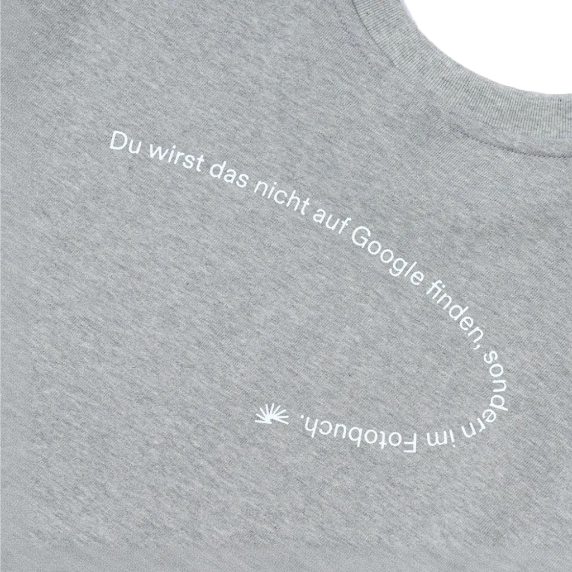 베를린 포토북 디스트리뷰션 003 오버뷰 티 그레이(Berlin Photobook Distribution 003 Overview Tee Grey) - 4