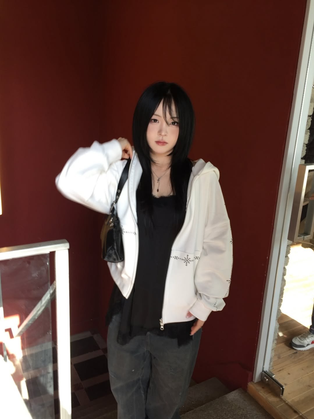 VOONT Stud Line Hood Zip-Up (IVORY) 착용 스타일 - 3
