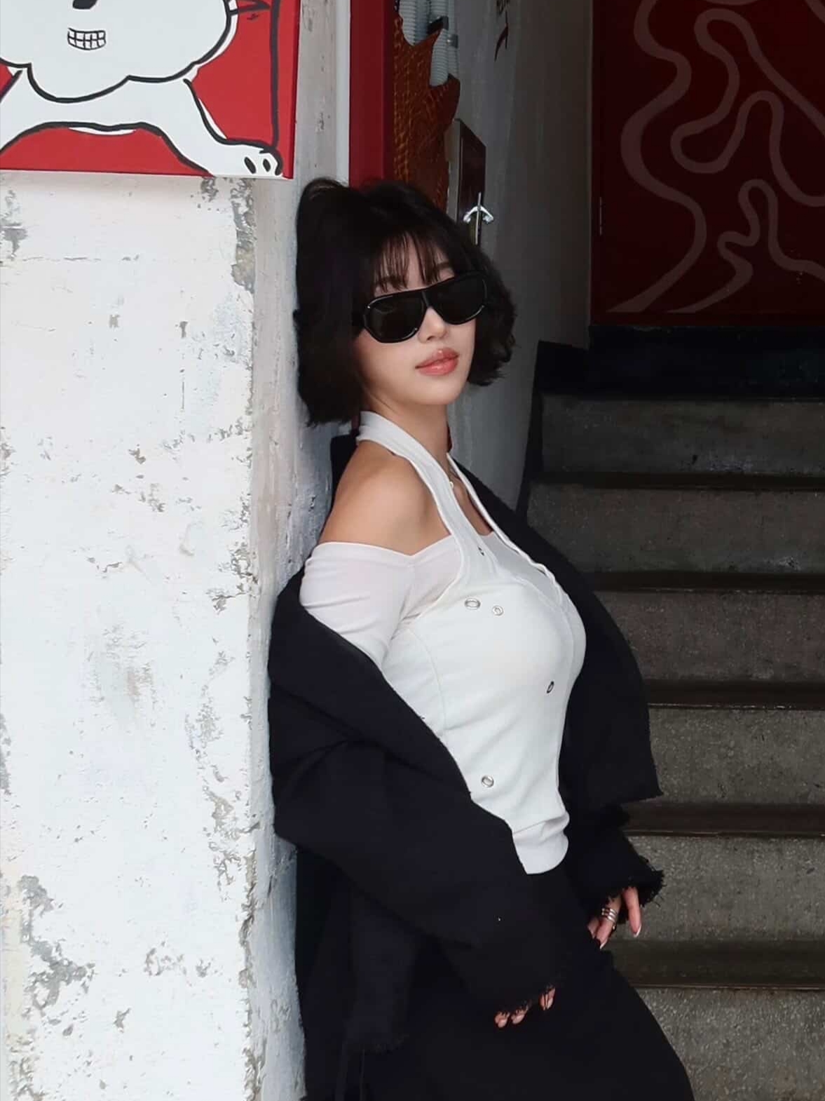 VOONT Eyelet Halter Long Sleeve (IVORY) 착용 스타일 - 4