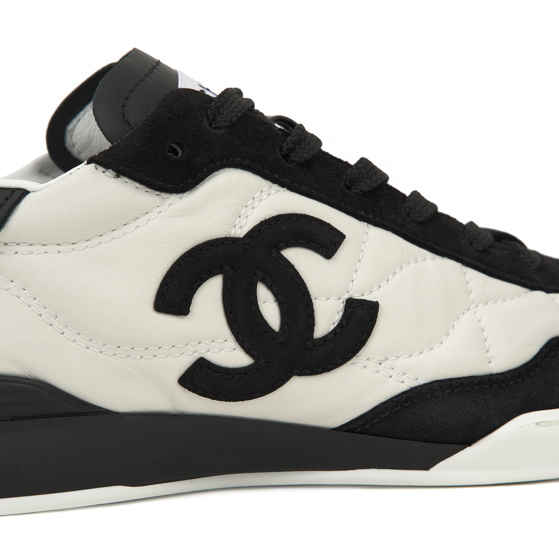 (W) 샤넬 카프스킨 스웨이드 스니커즈 화이트 블랙((W) Chanel Calfskin Suede Sneakers White Black) - 8