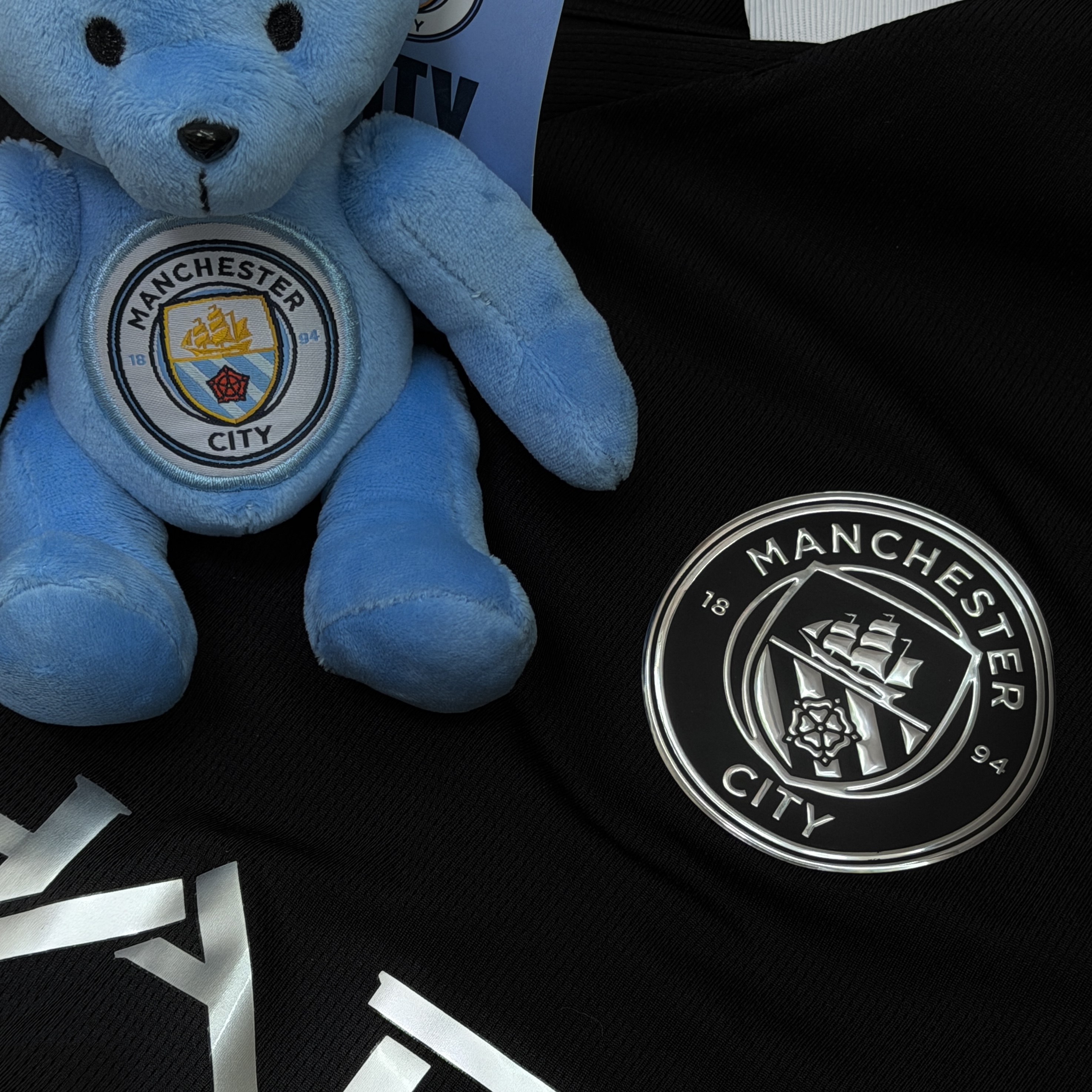 Puma Manchester City 2025/26 Away Authentic Jersey Black (Non Marking Ver.) 착용 스타일