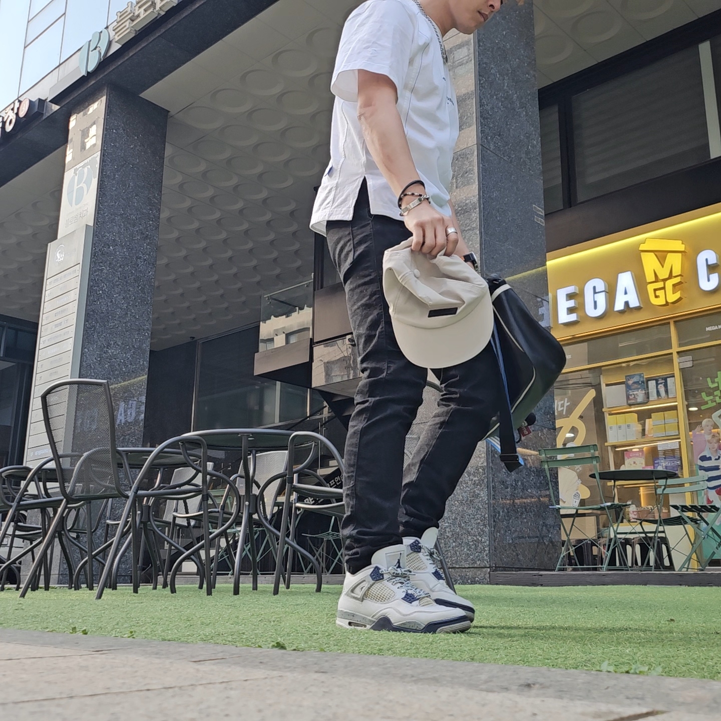 Essentials Baseball Hat Cloud Dancer - 23FW 착용 스타일 - 1