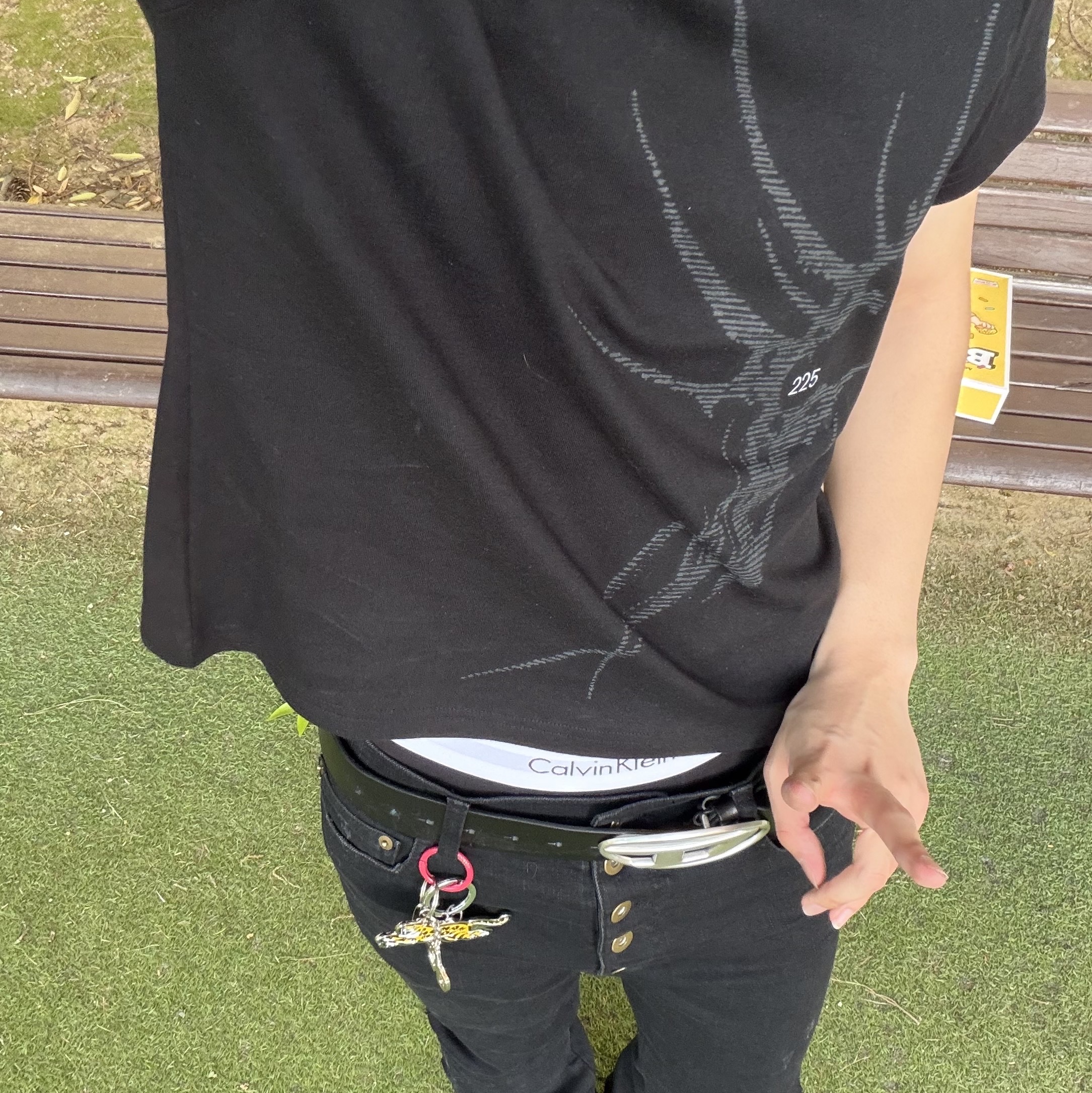 Undermycar Cowboy Spur Flare Jeans Black 착용 스타일 - 1